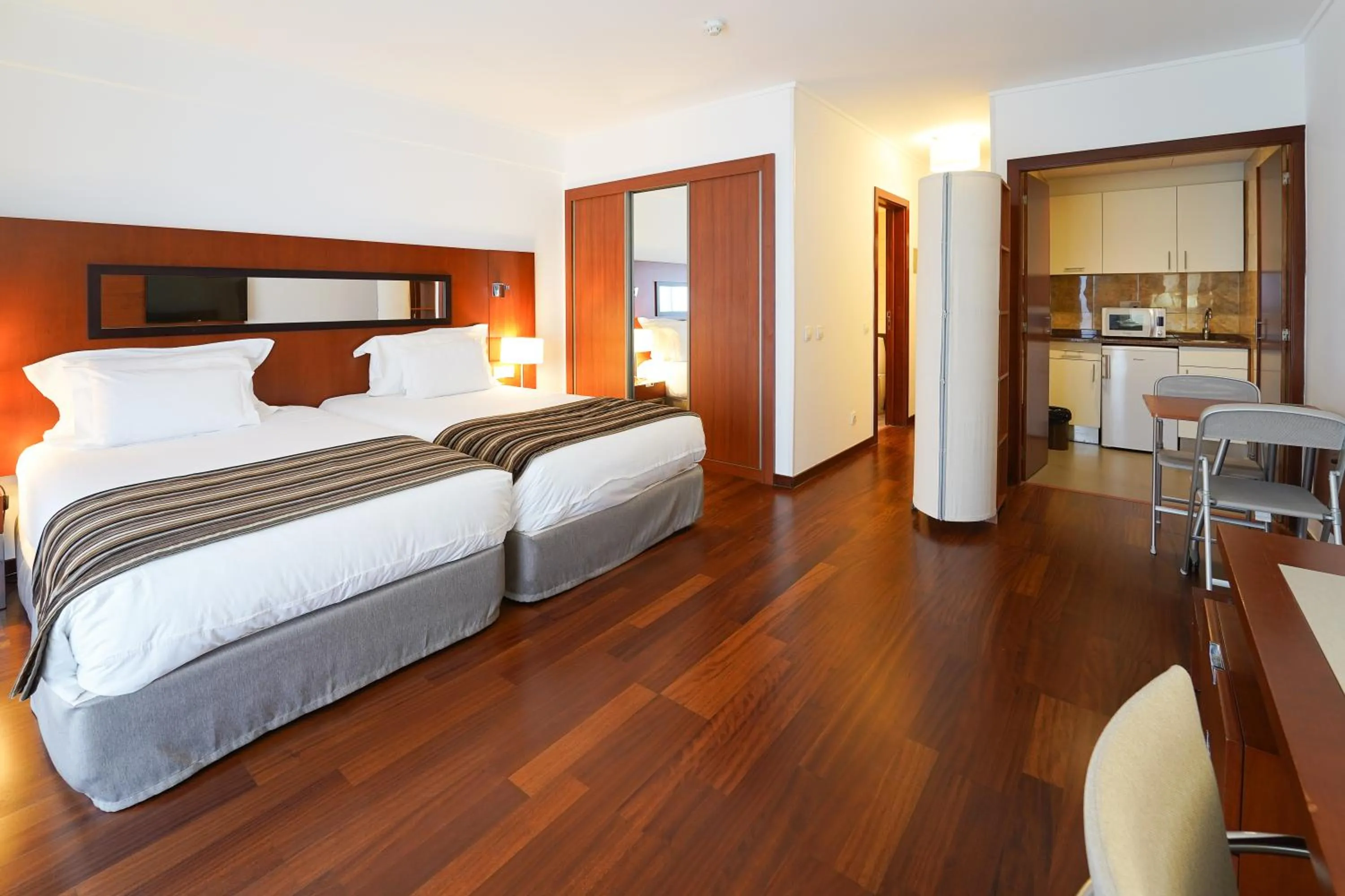 Bed in Legendary Lisboa Suites