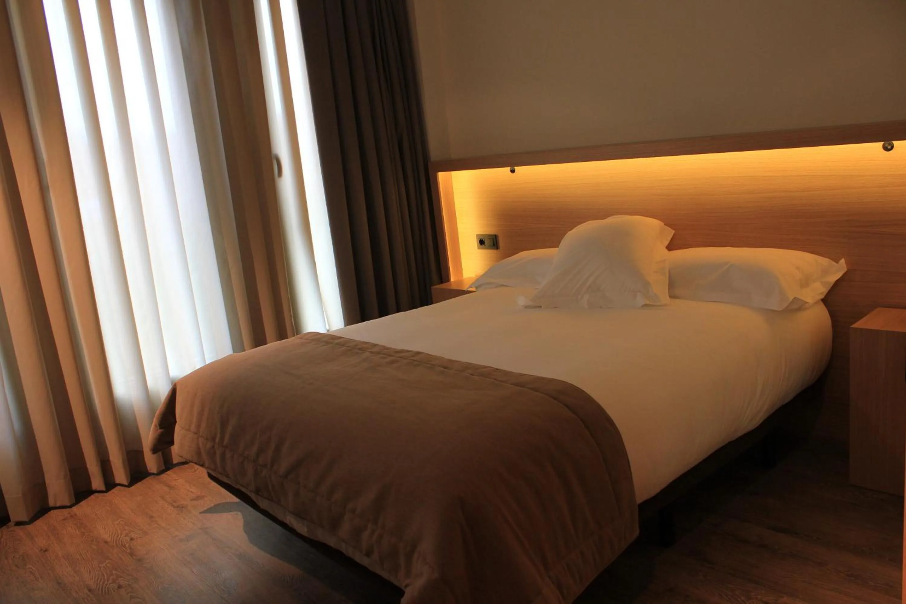 Photo of the whole room, Bed in Hotel Araba