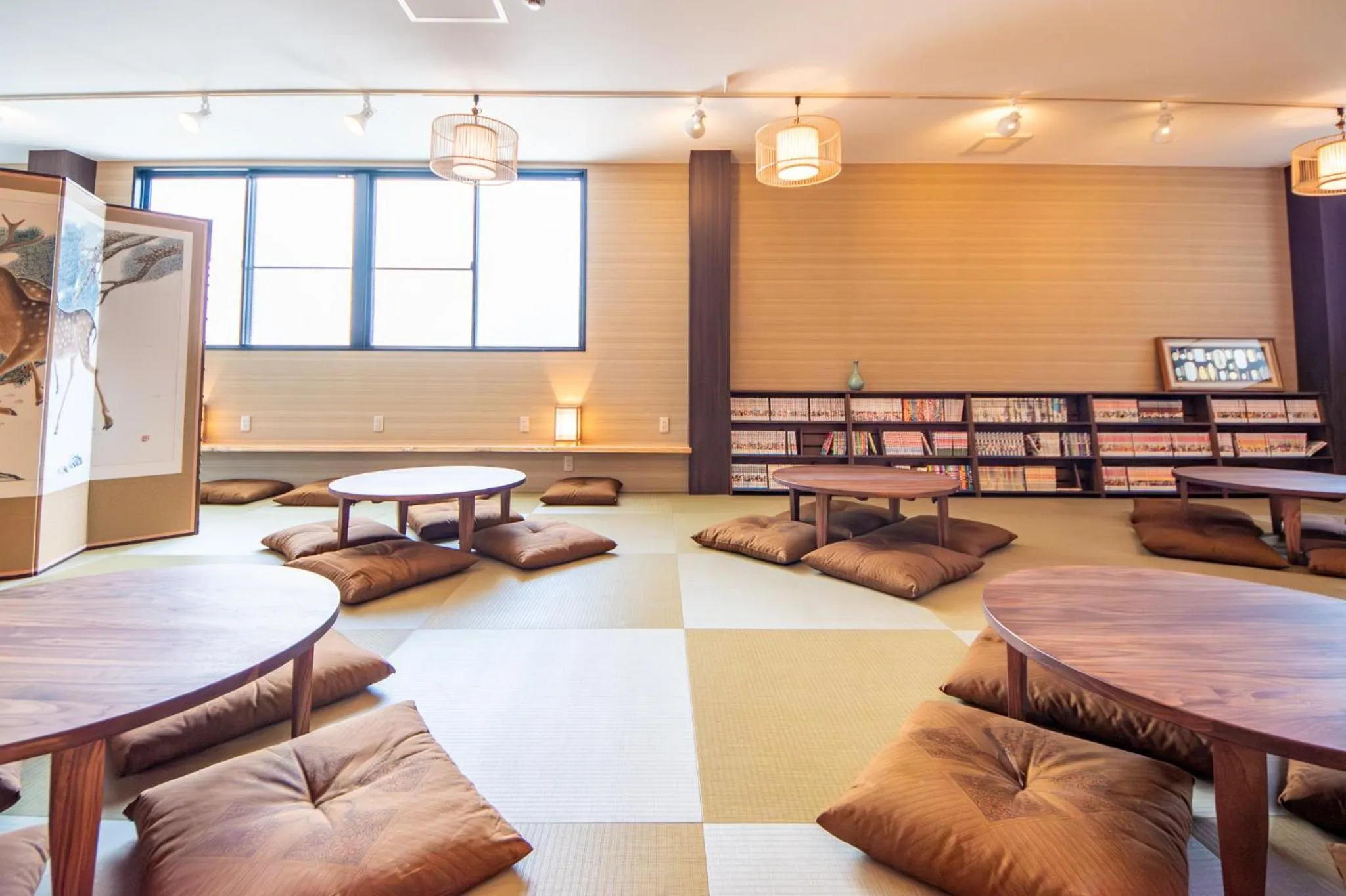Communal lounge/ TV room in Hotel Base Nara