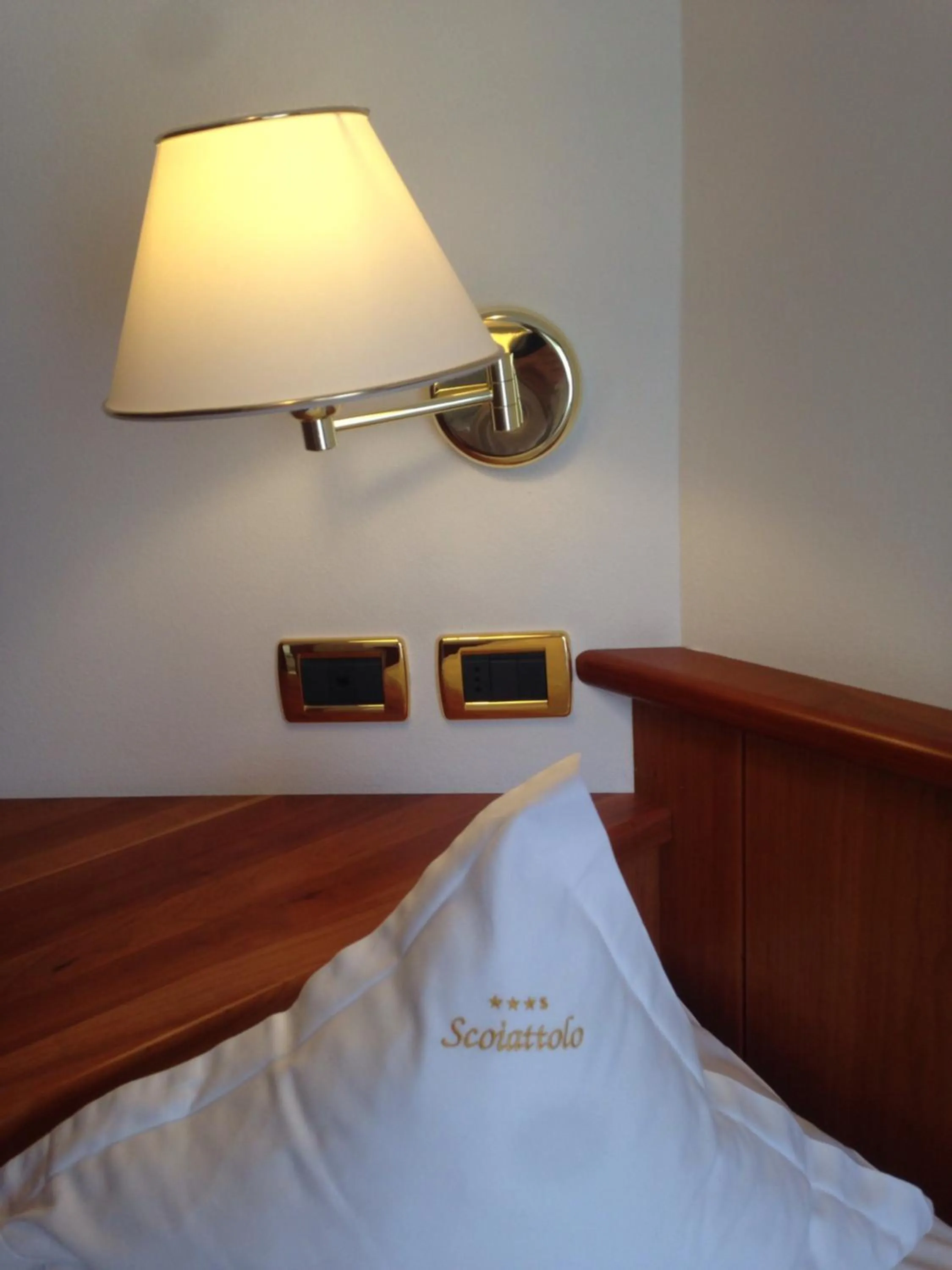 Decorative detail, Bed in Hotel Scoiattolo
