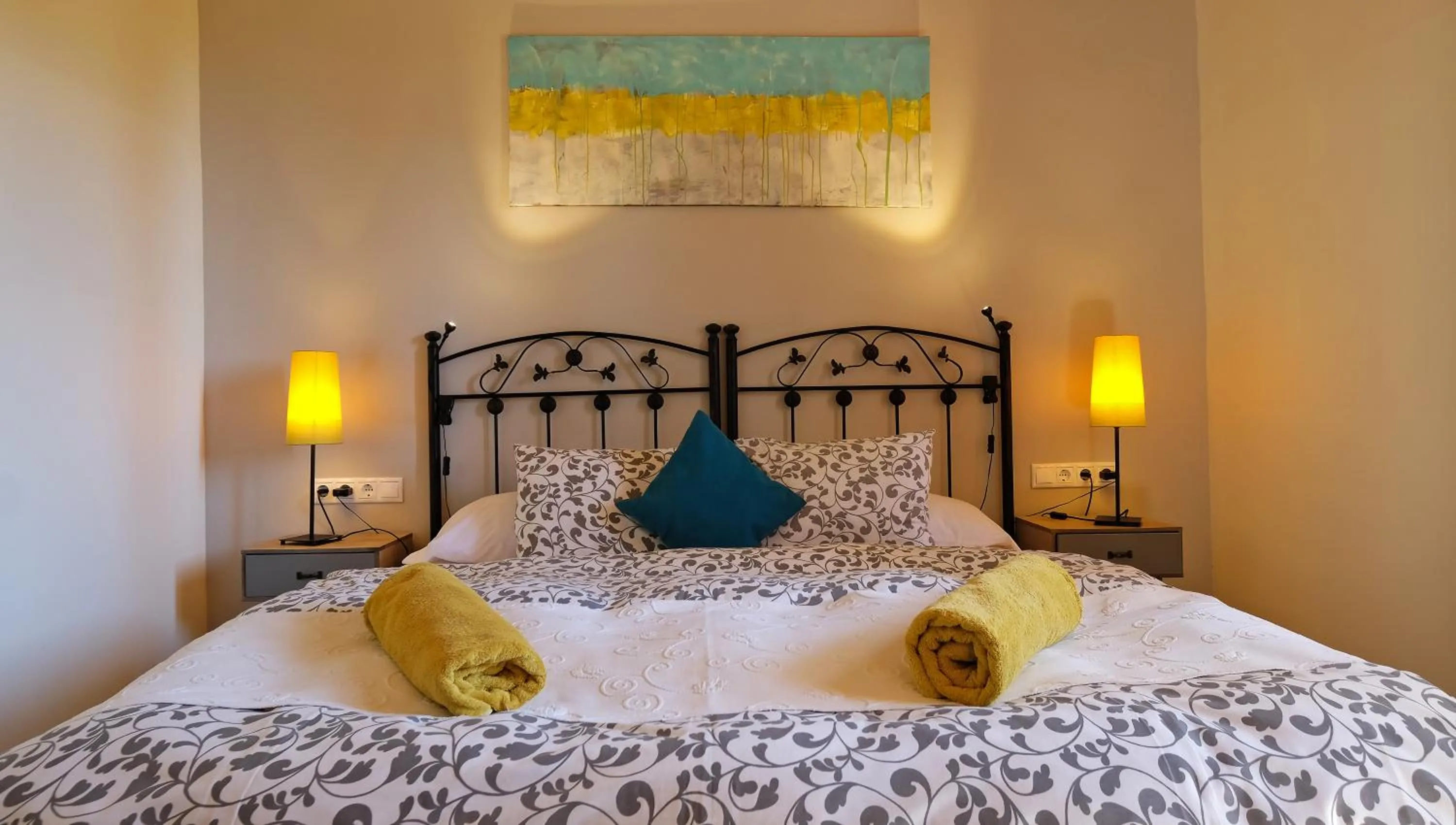 Bed in Villa Sampoli - Agroturismo Son Sampoli - Adults only