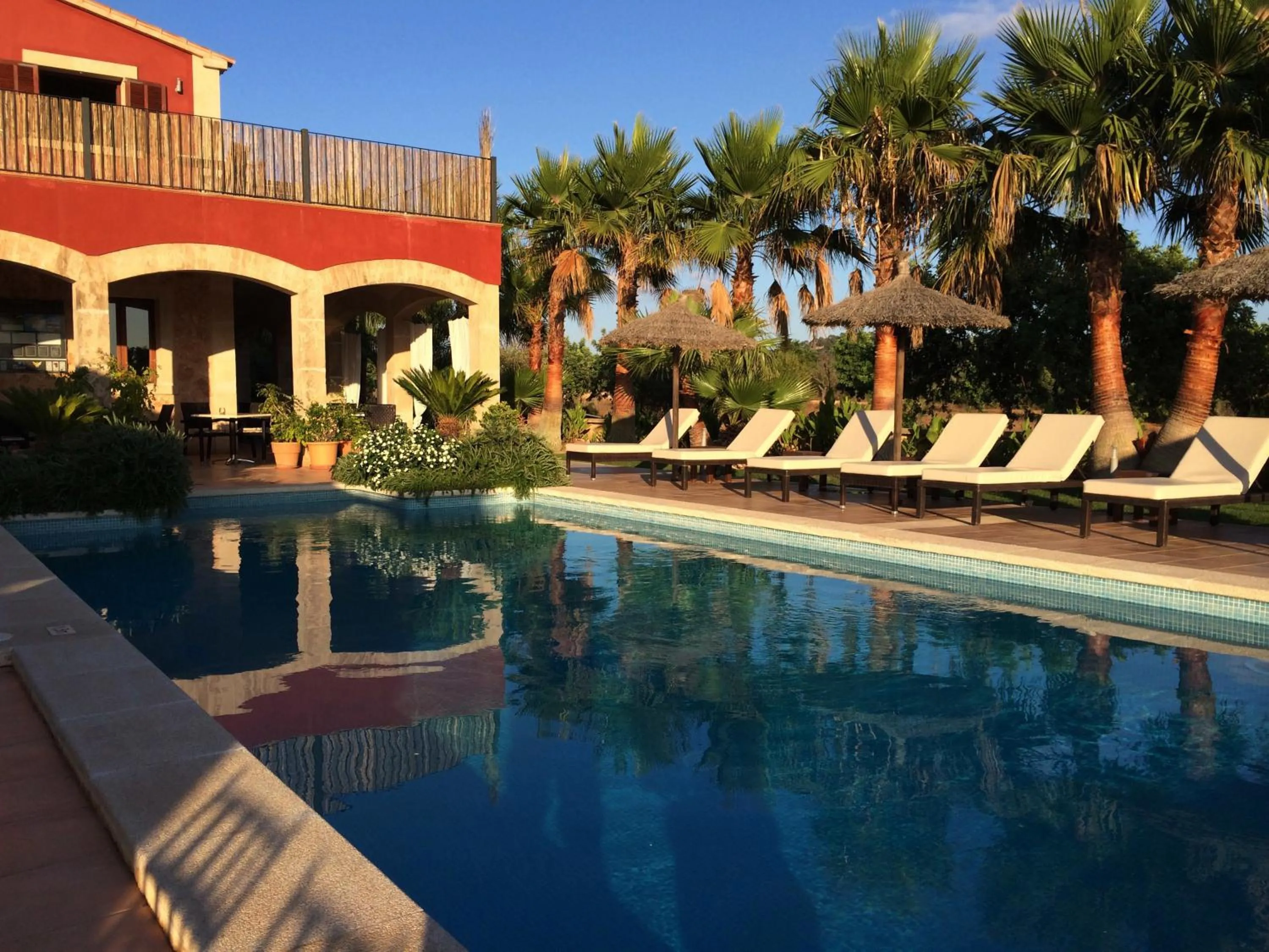 Property building, Swimming Pool in Villa Sampoli - Agroturismo Son Sampoli - Adults only