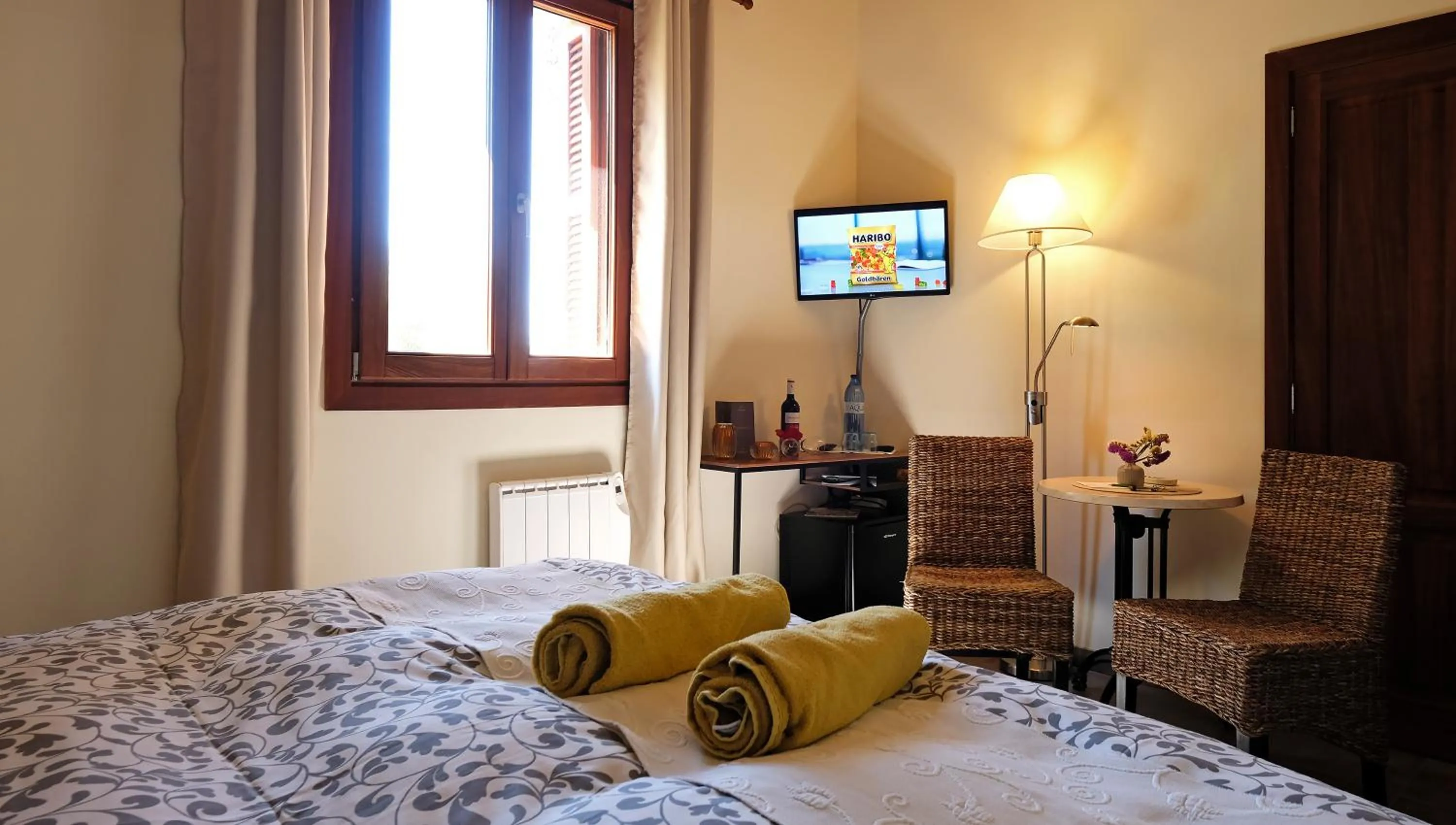 Photo of the whole room, TV/Entertainment Center in Villa Sampoli - Agroturismo Son Sampoli - Adults only