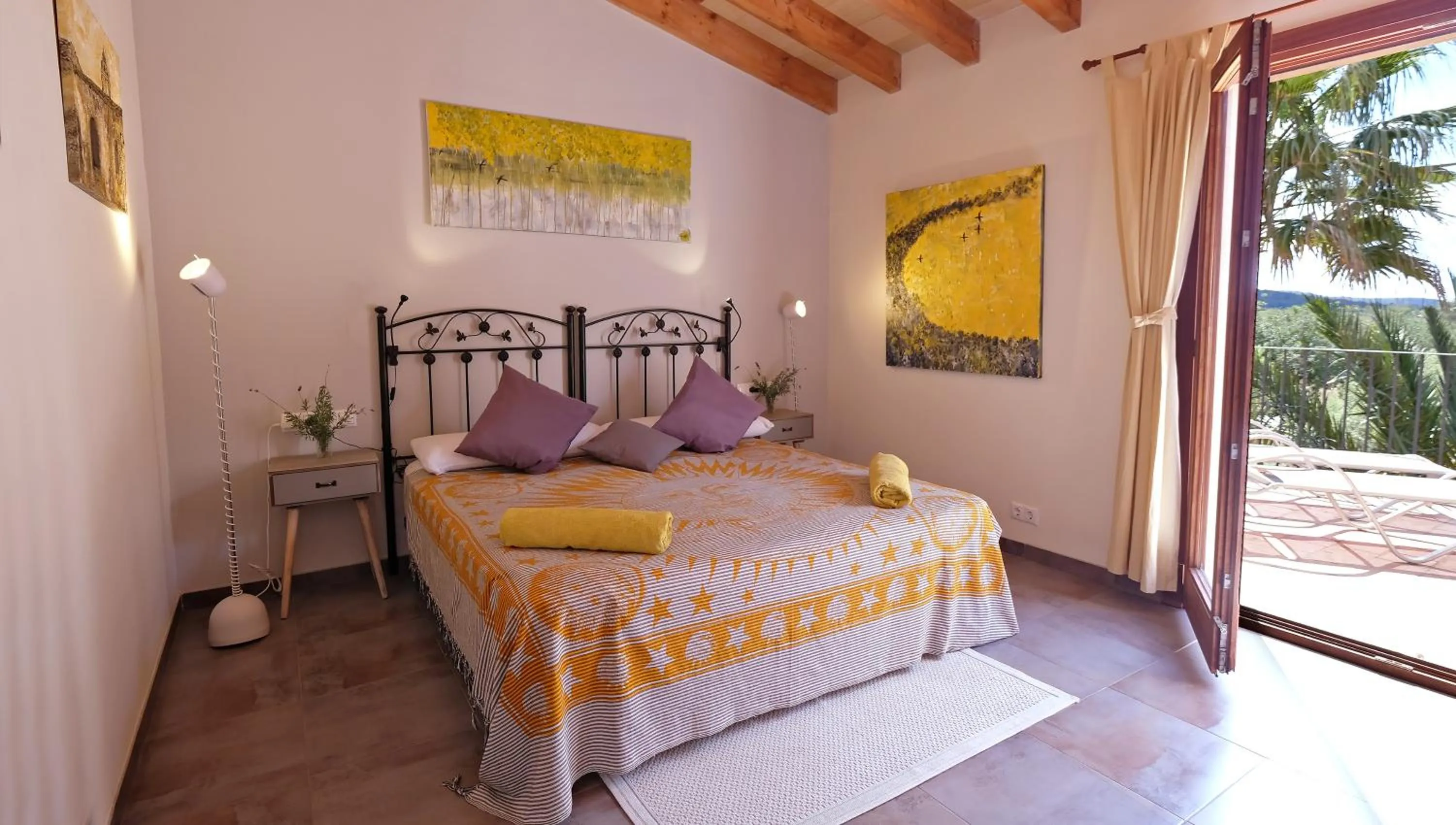 Bed in Villa Sampoli - Agroturismo Son Sampoli - Adults only