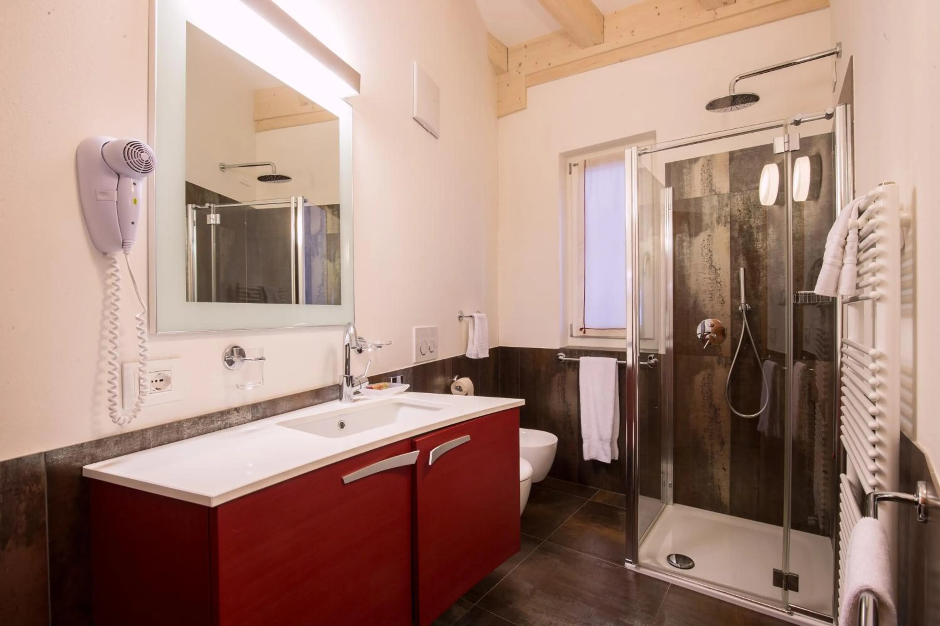 Shower in Hotel Al Cervo