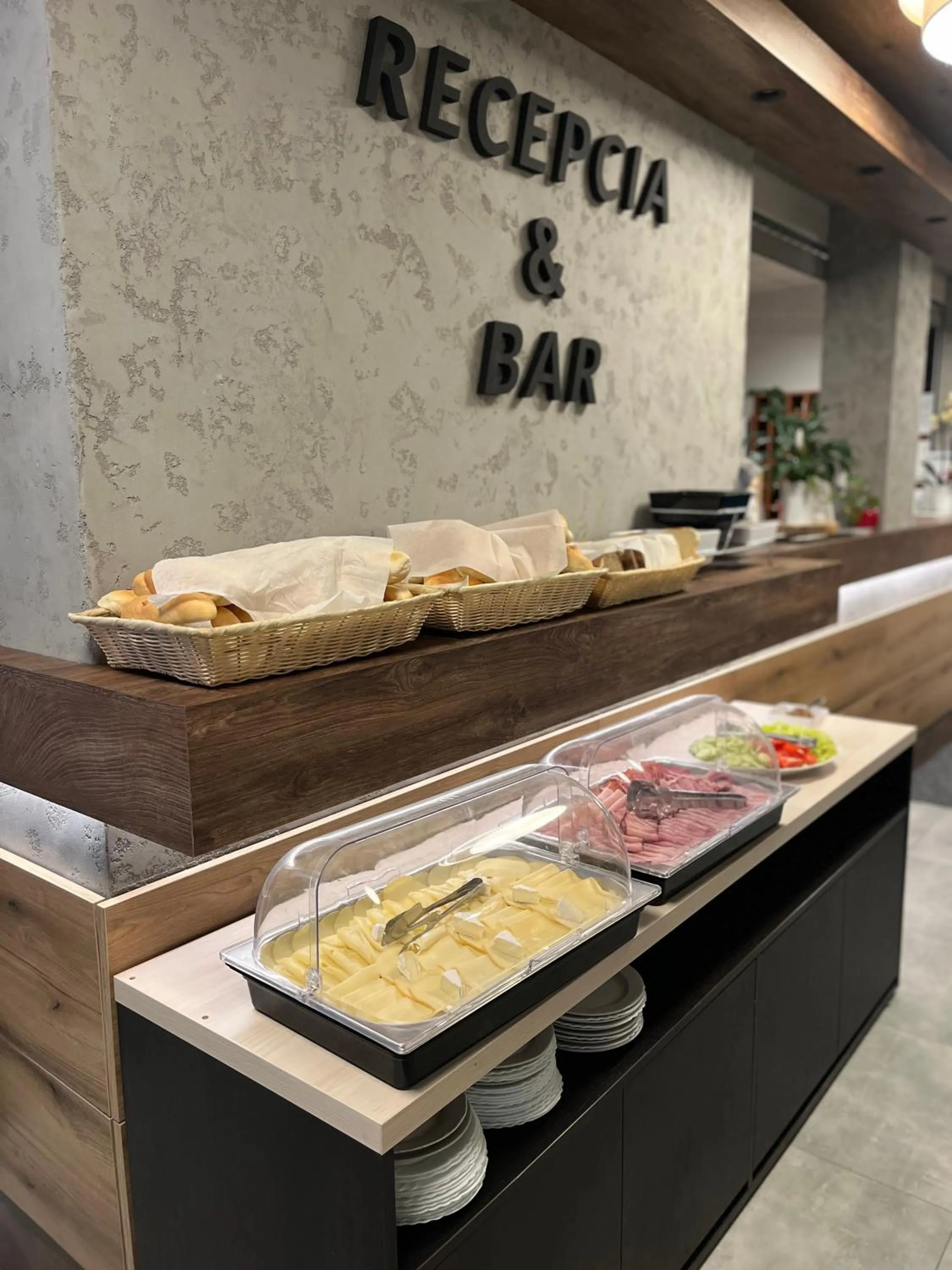 Buffet breakfast in Apartmánový dom Fatrapark 1 s Wellness - Hlavná recepcia