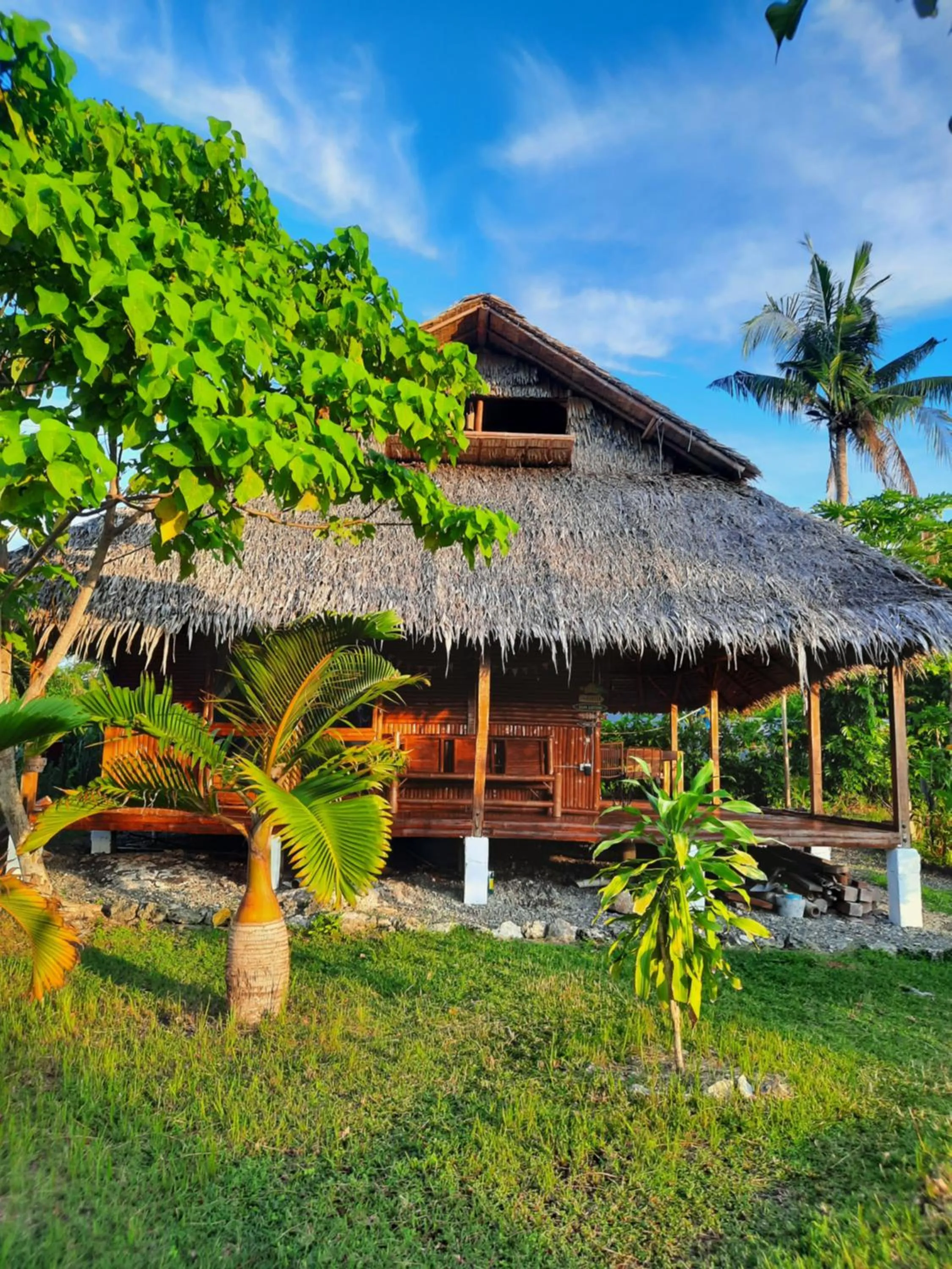 Property building in Tongo Hill Cottages