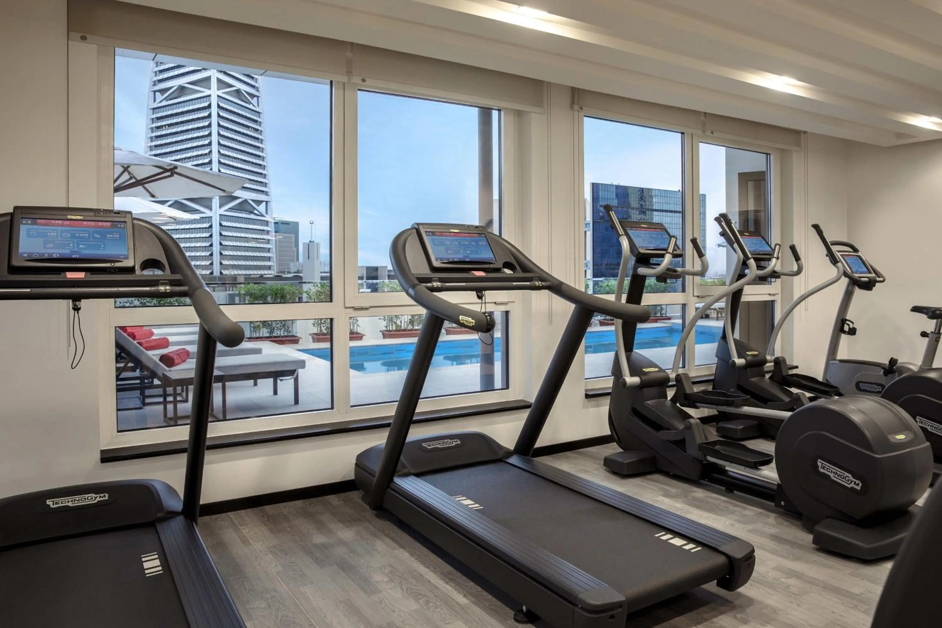 Fitness centre/facilities in Centro Olaya by Rotana