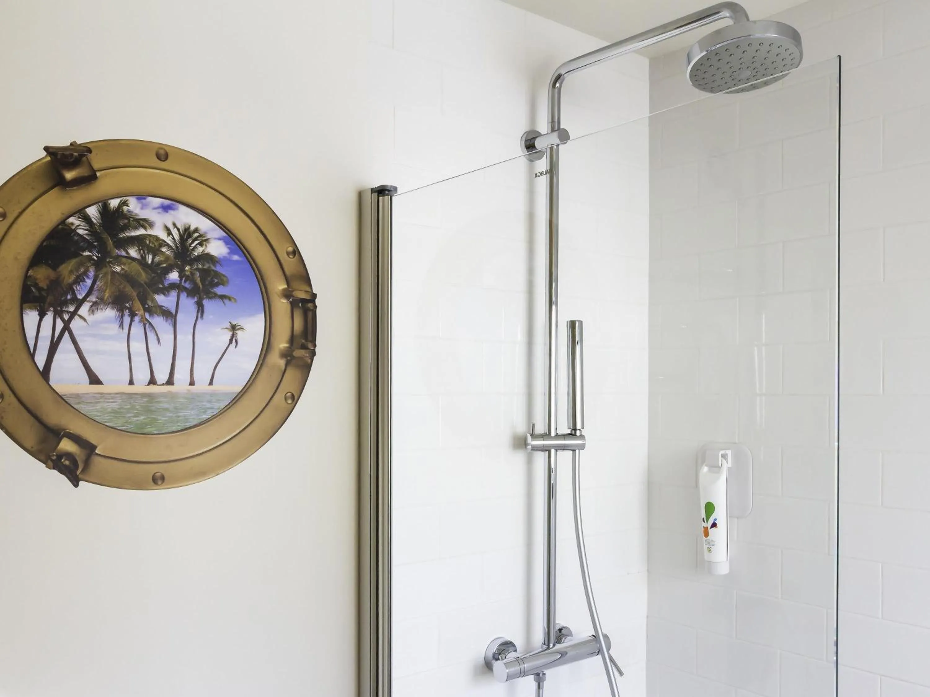 Bedroom in Ibis Styles Lisboa Centro Liberdade NE