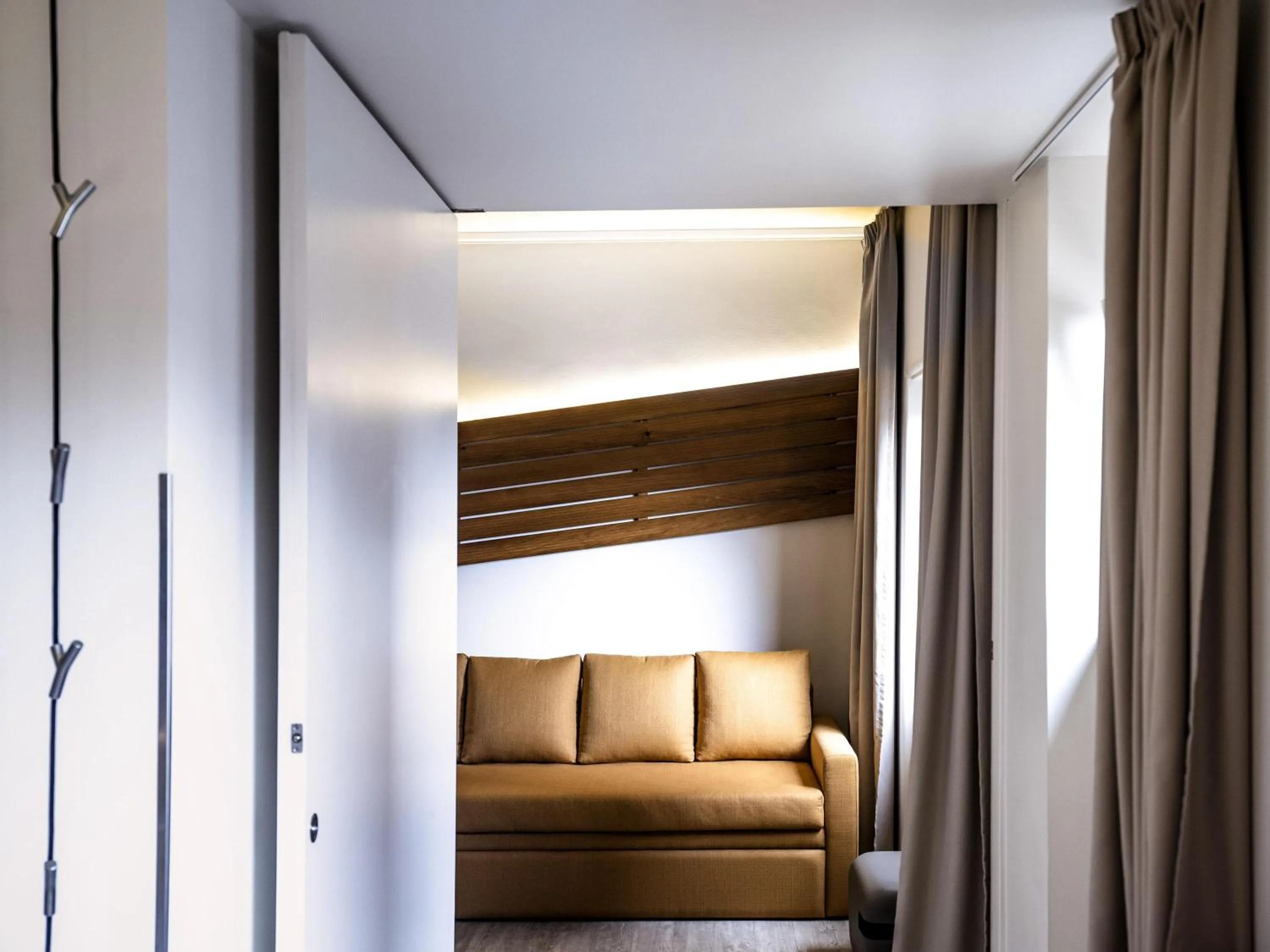 Bedroom in Ibis Styles Lisboa Centro Liberdade NE