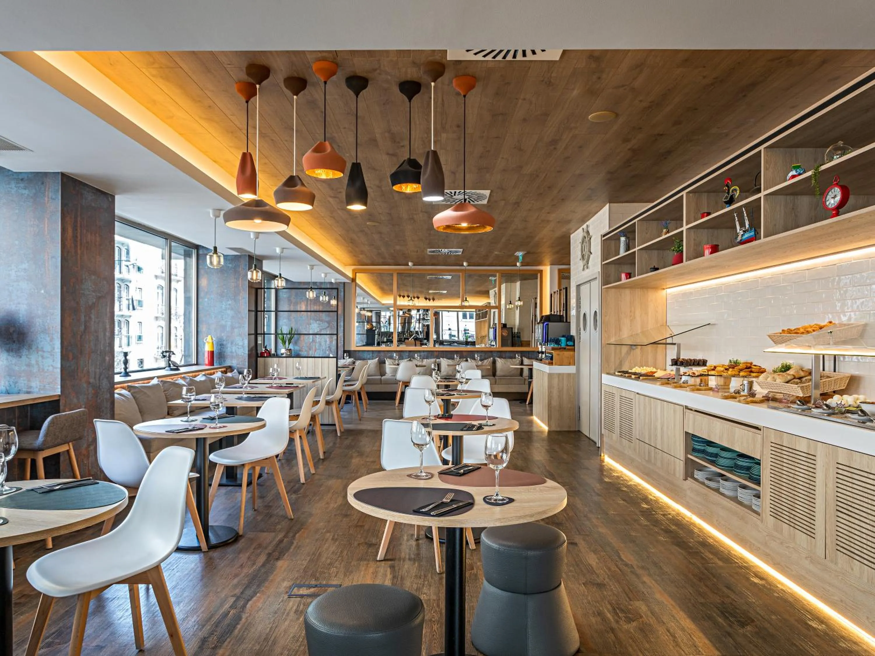 Restaurant/places to eat in Ibis Styles Lisboa Centro Liberdade NE