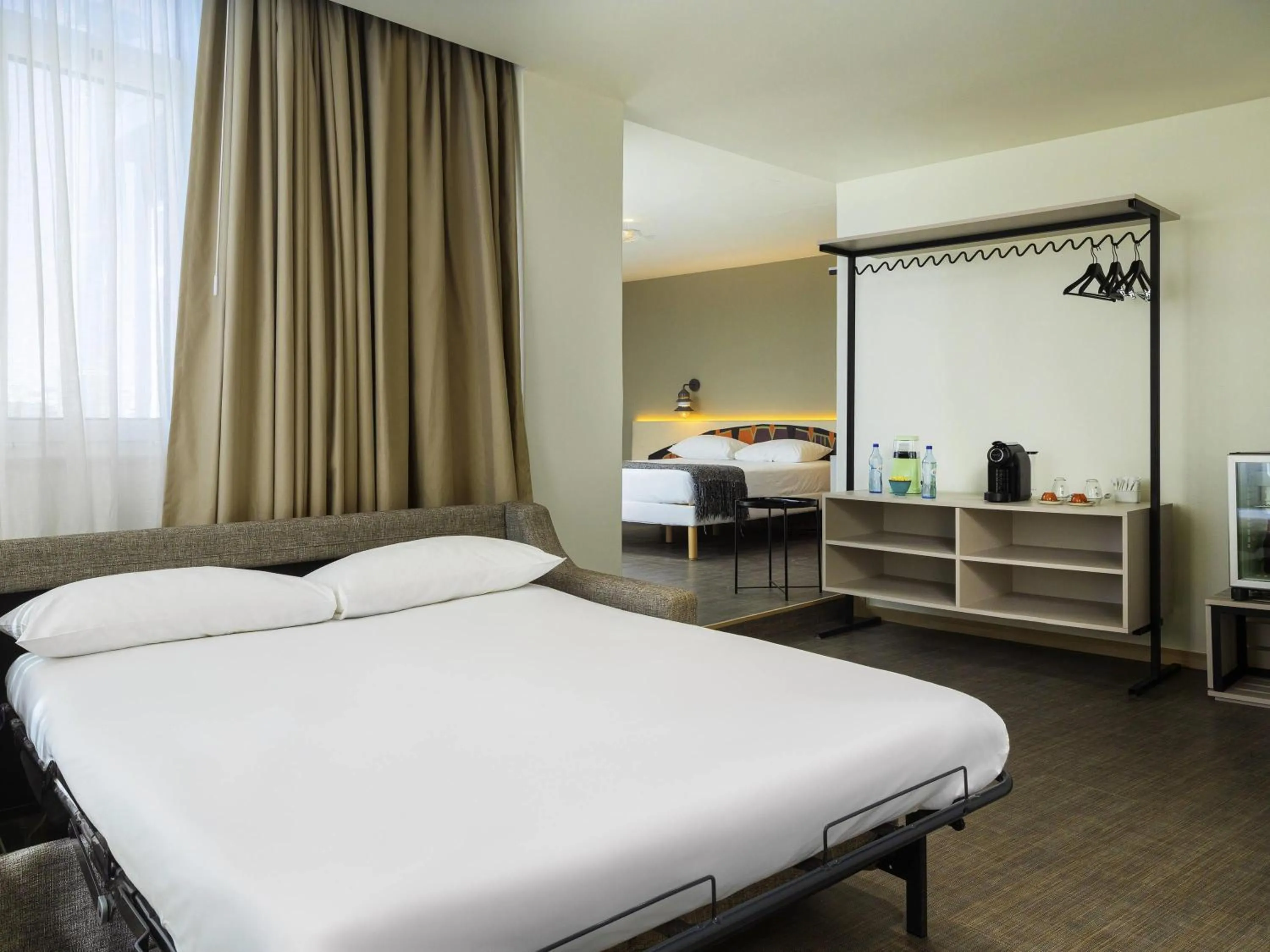 Bedroom, Bed in Ibis Styles Lisboa Centro Liberdade NE