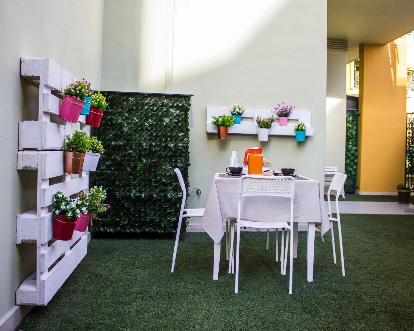 Property building in Donna Laudonia