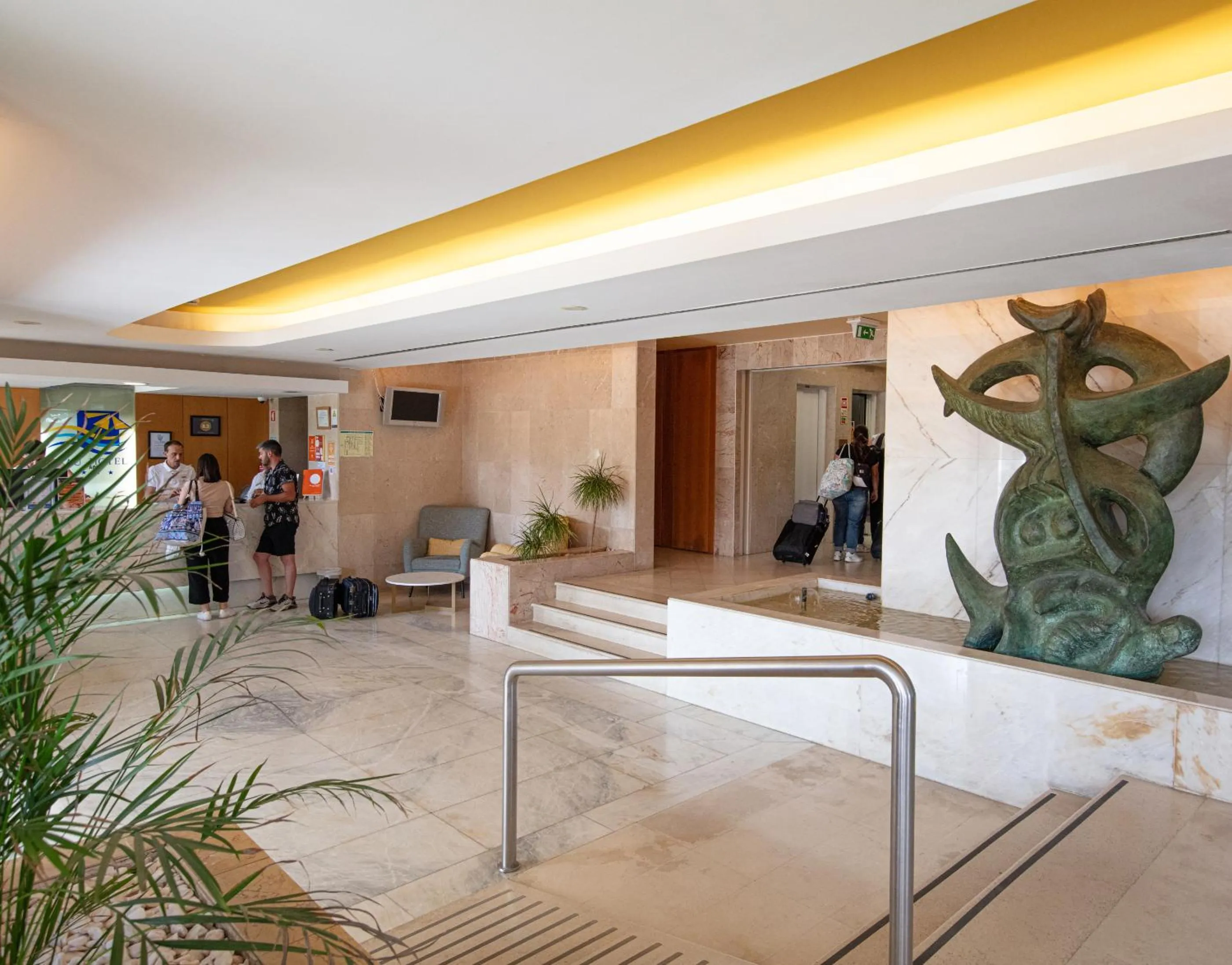 Lobby or reception in Interpass Vau Hotel Apartamentos