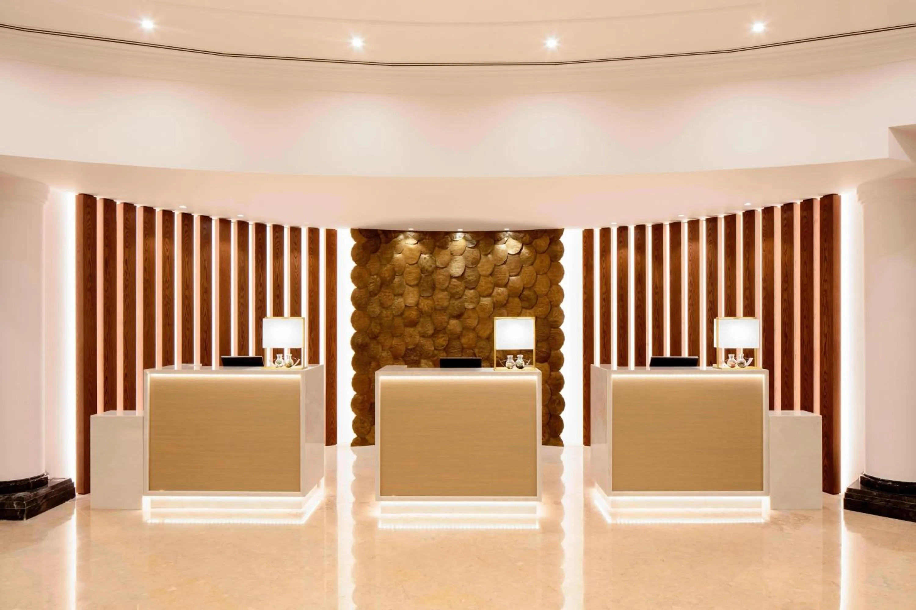 Lobby or reception in Praia D'El Rey Marriott Golf & Beach Resort