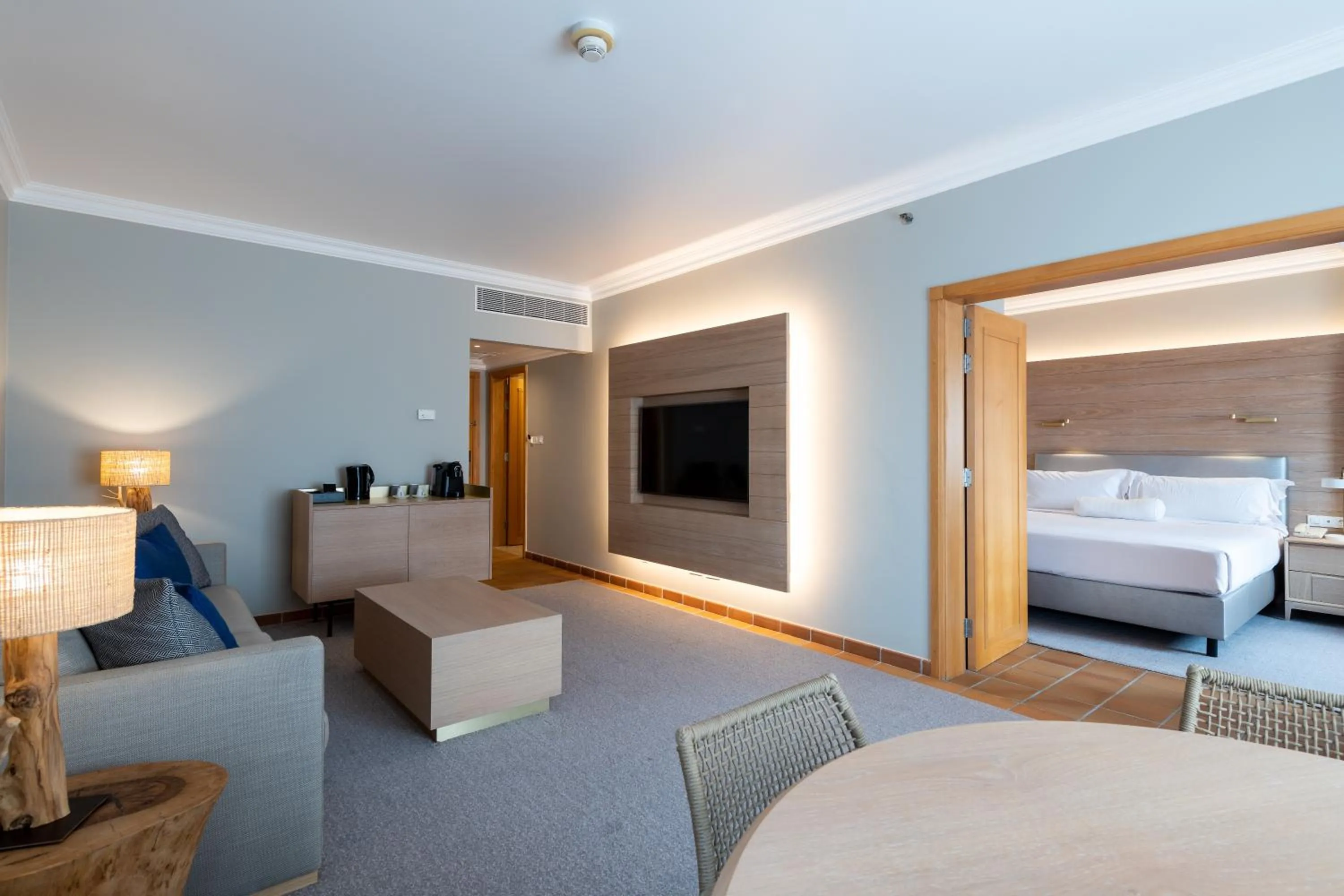 Bedroom, Bed in Praia D'El Rey Marriott Golf & Beach Resort