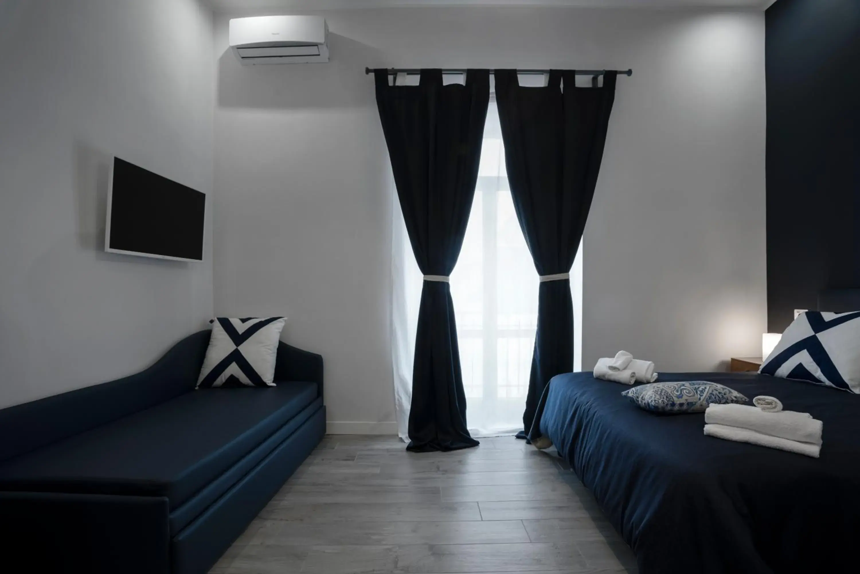 Deluxe Room in Sant'Alfonso Bed and Breakfast Napoli Deluxe Room in Sant'Alfonso Bed and Breakfast Napoli