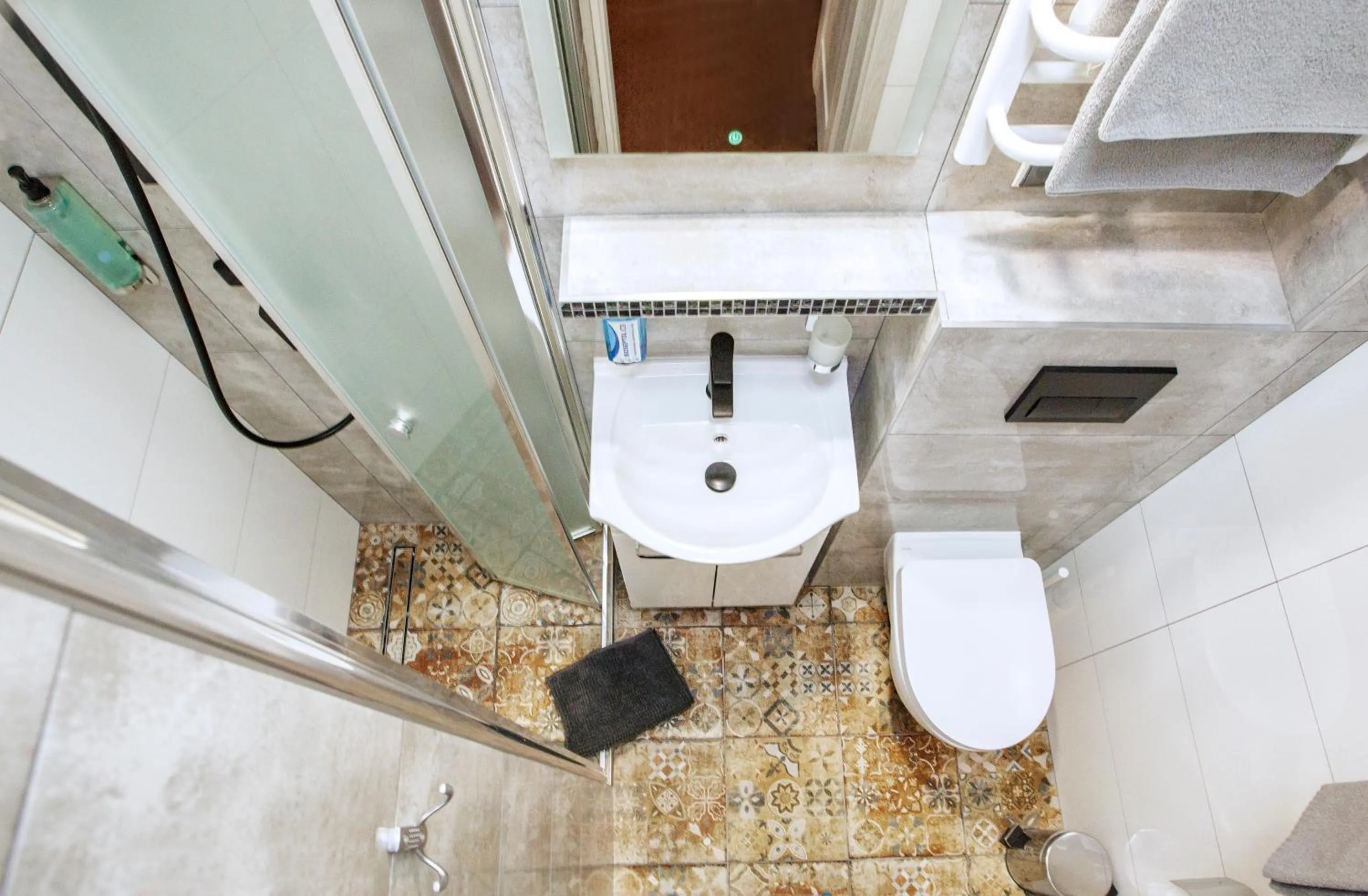 Shower in Willa Luna