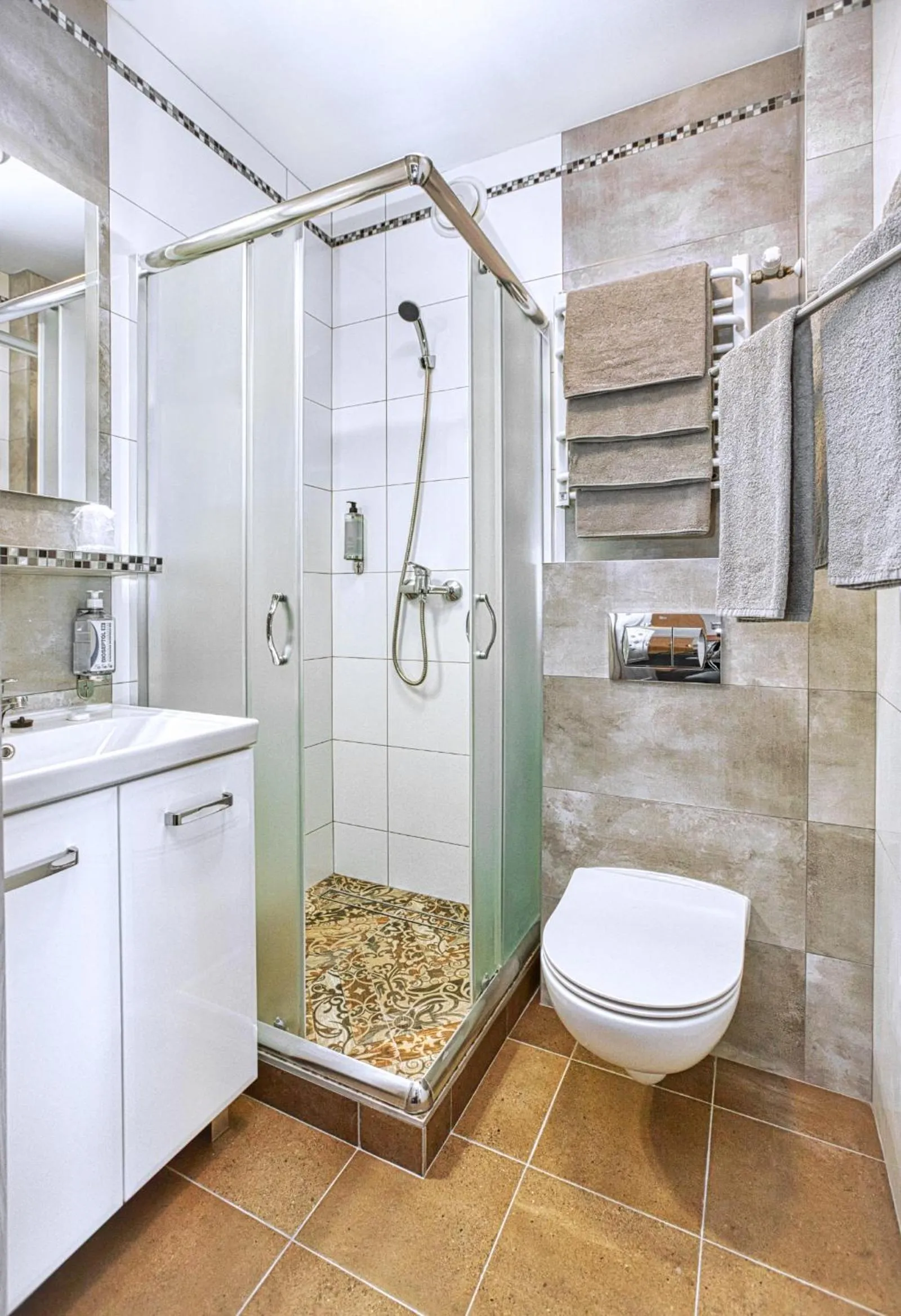 Bathroom in Willa Luna