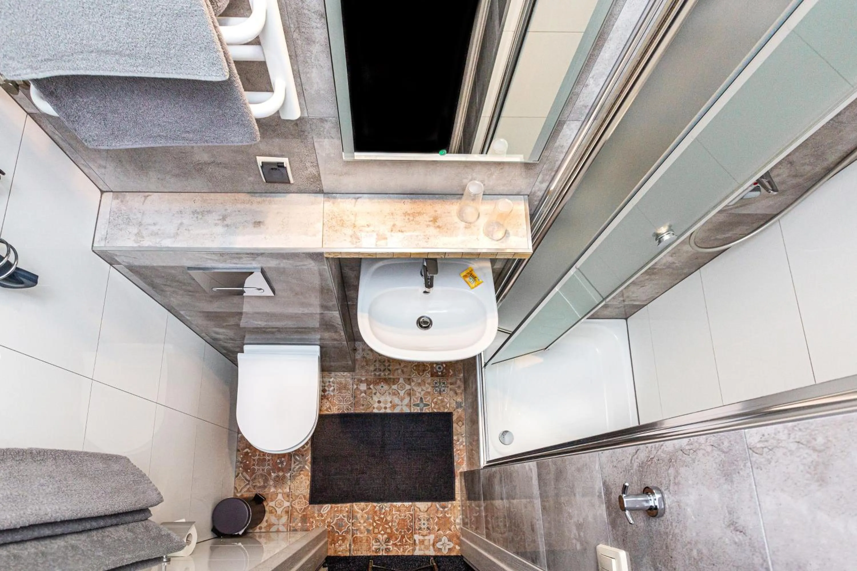 Shower in Willa Luna