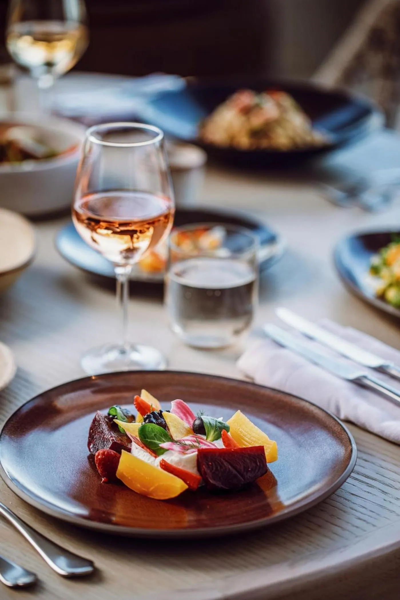 Restaurant/places to eat in Ikos Aria