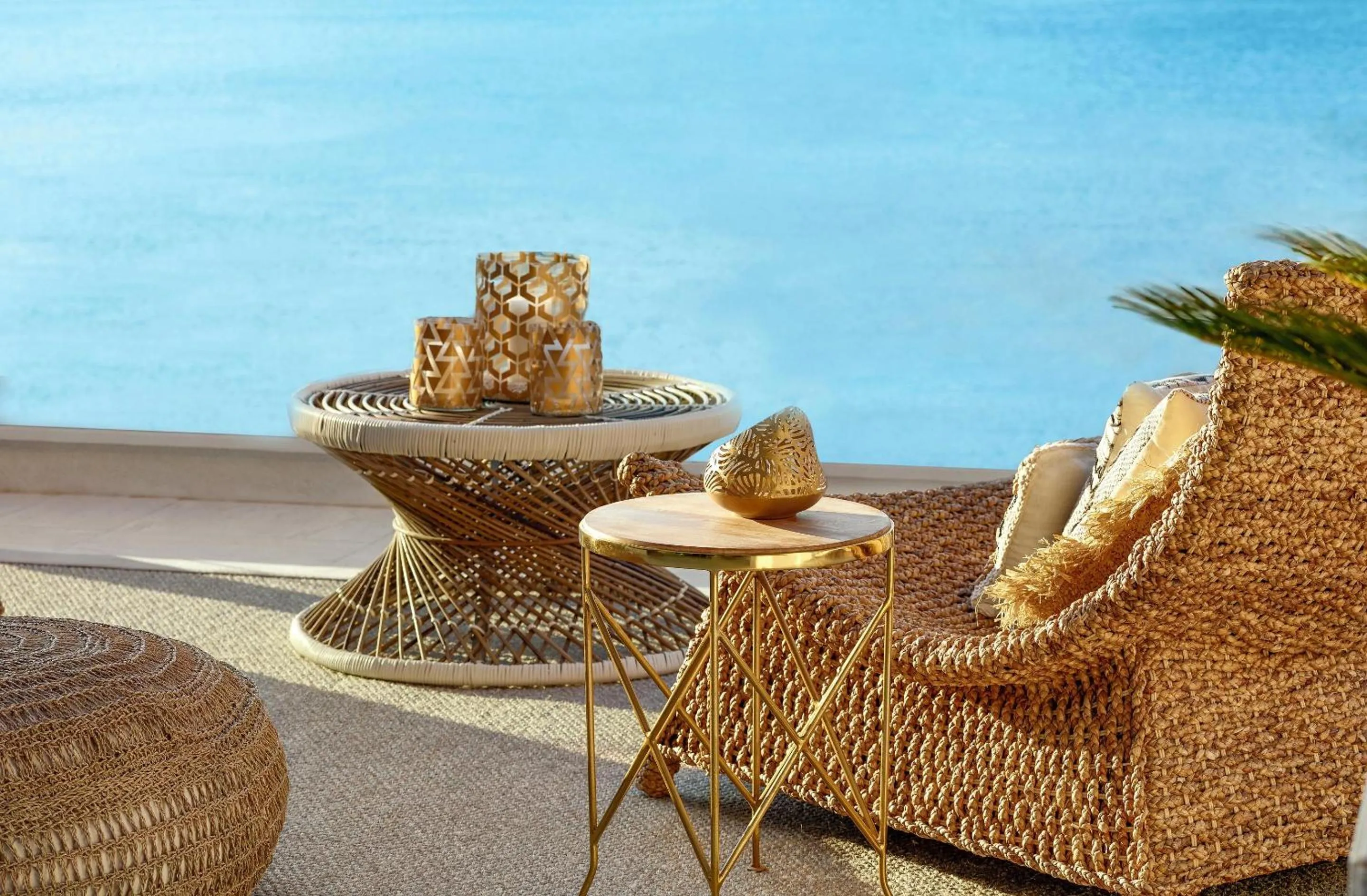 Lounge or bar in Ikos Aria