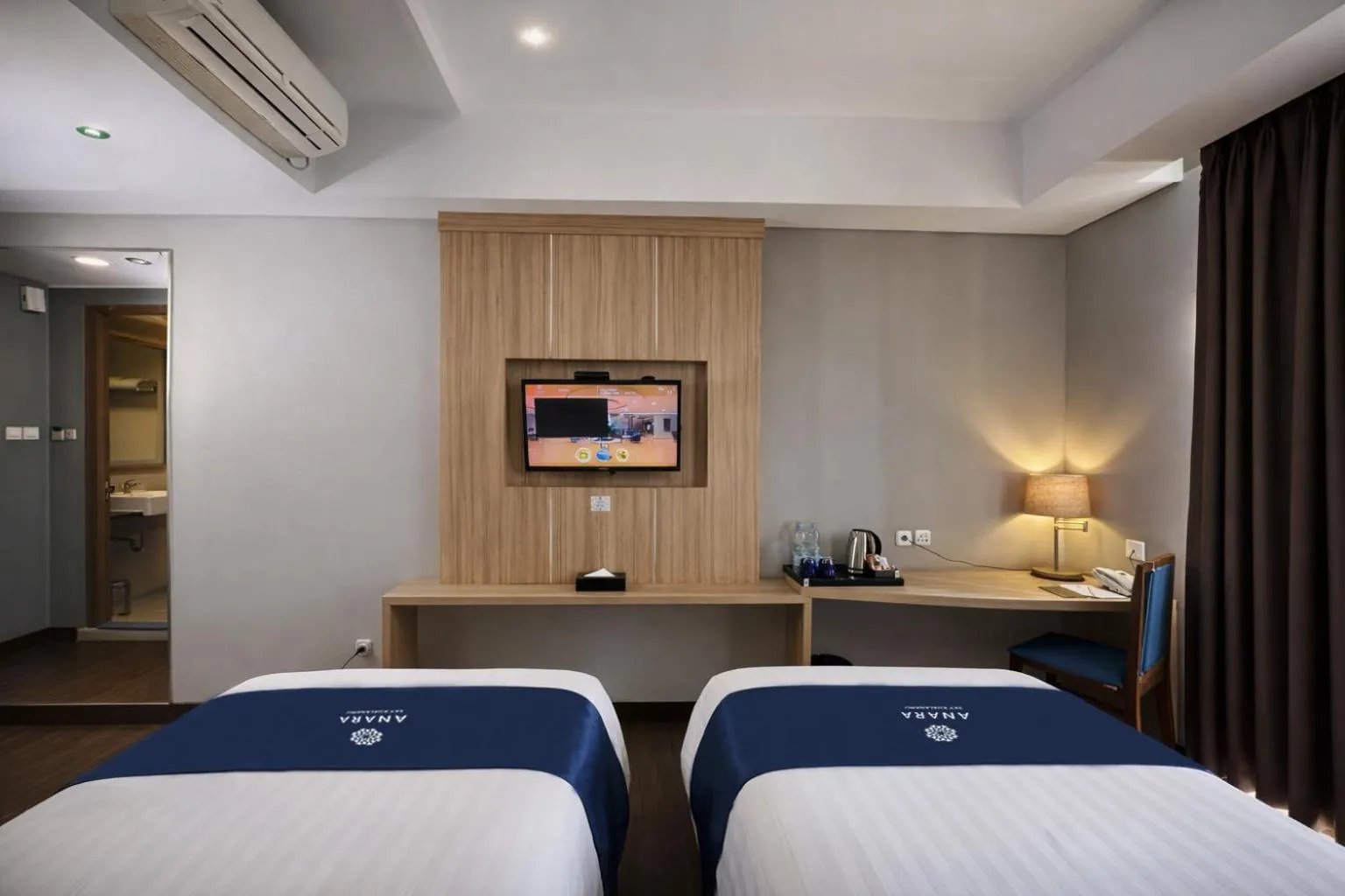 Bedroom, Bed in Anara Sky Kualanamu Hotel