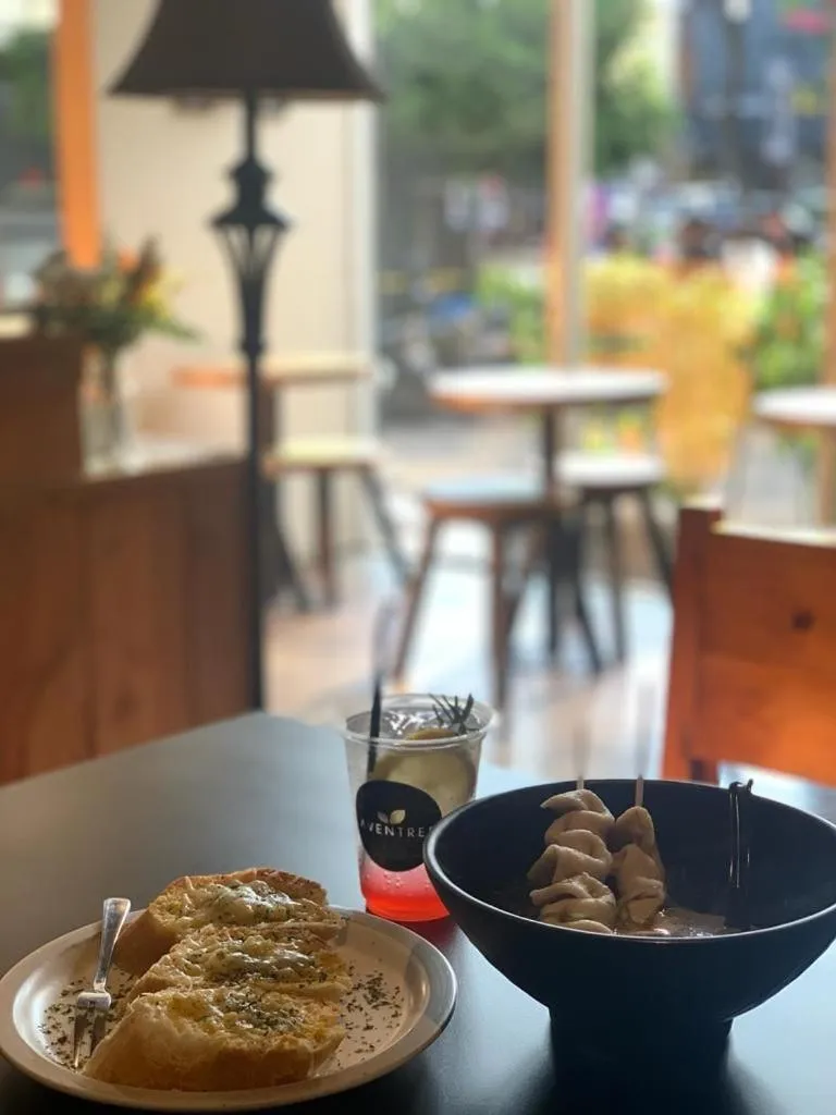 Restaurant/places to eat in Aventree Homestay