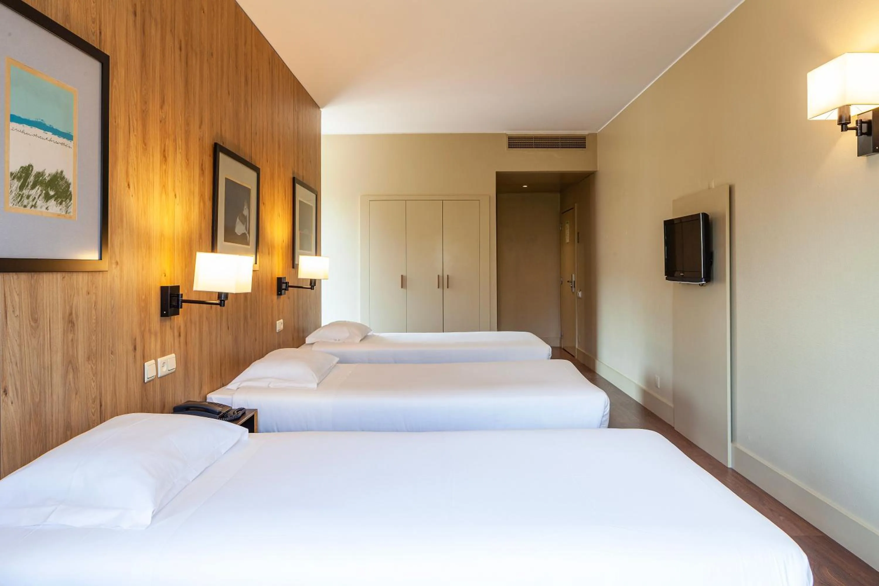 Bedroom, Bed in Hotel Fundador