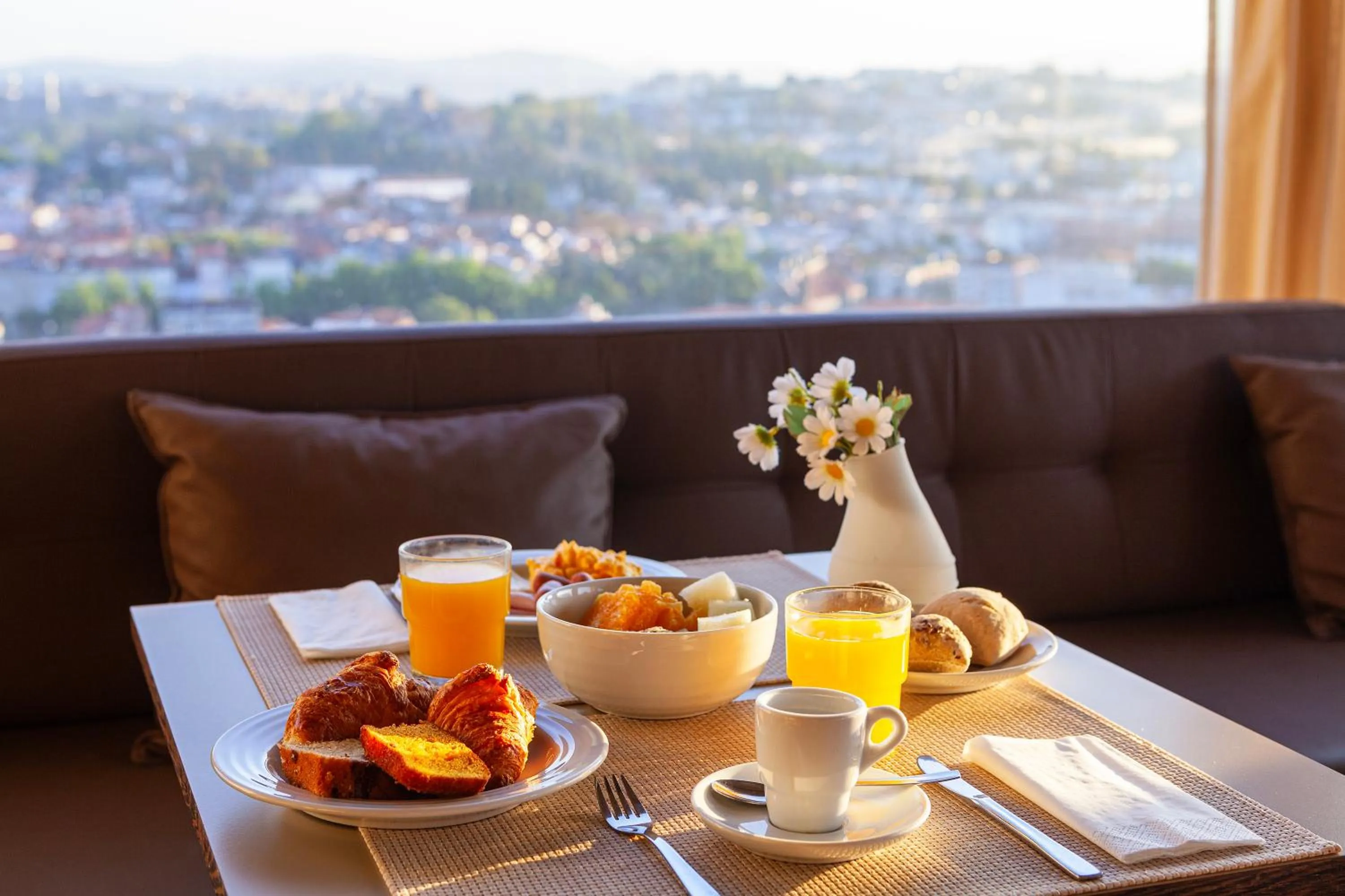 Food and drinks in Hotel Fundador