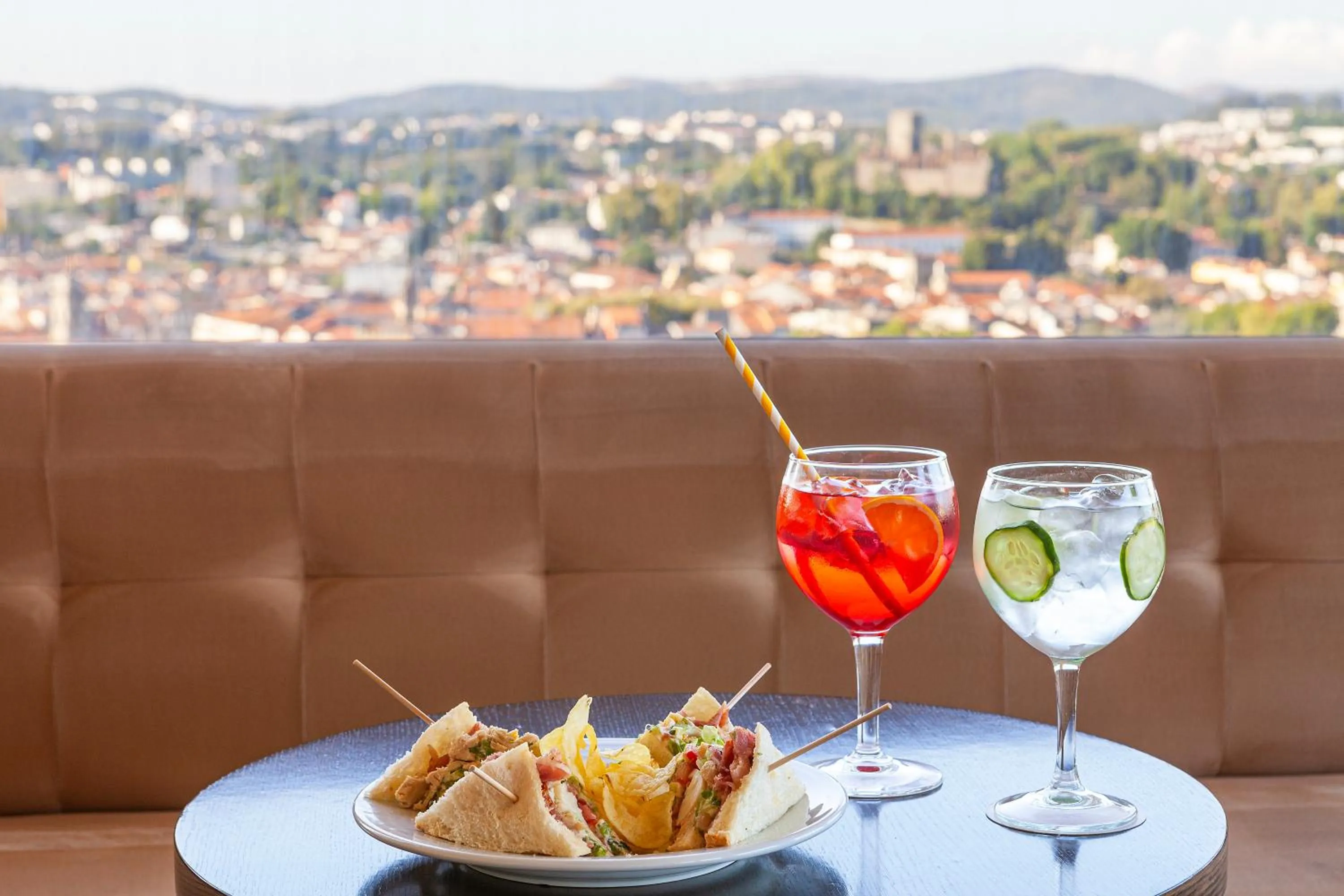 Food and drinks in Hotel Fundador