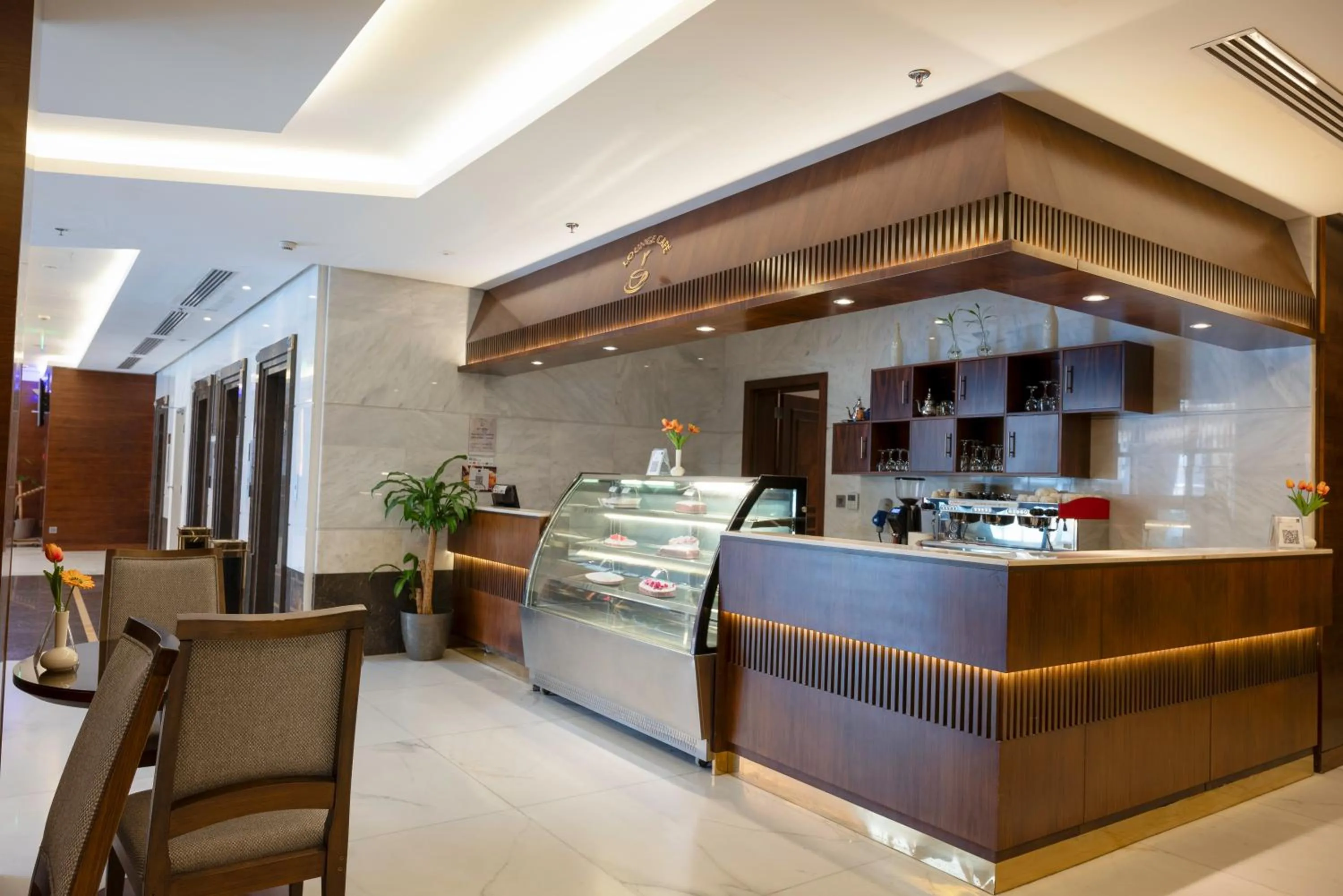 Food and drinks in Ruve Jeddah Hotel