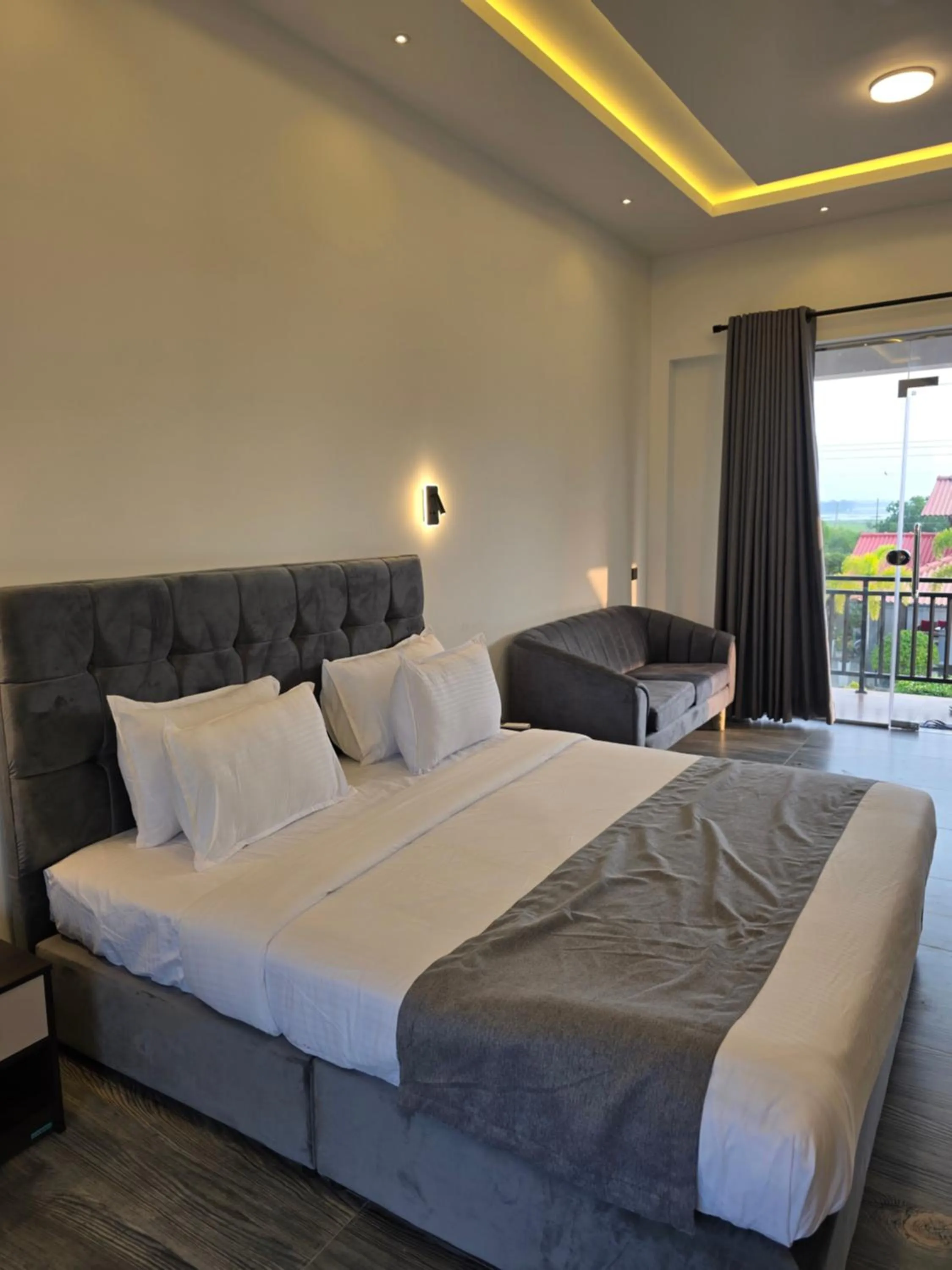 Bed in Avonil Resort Yala