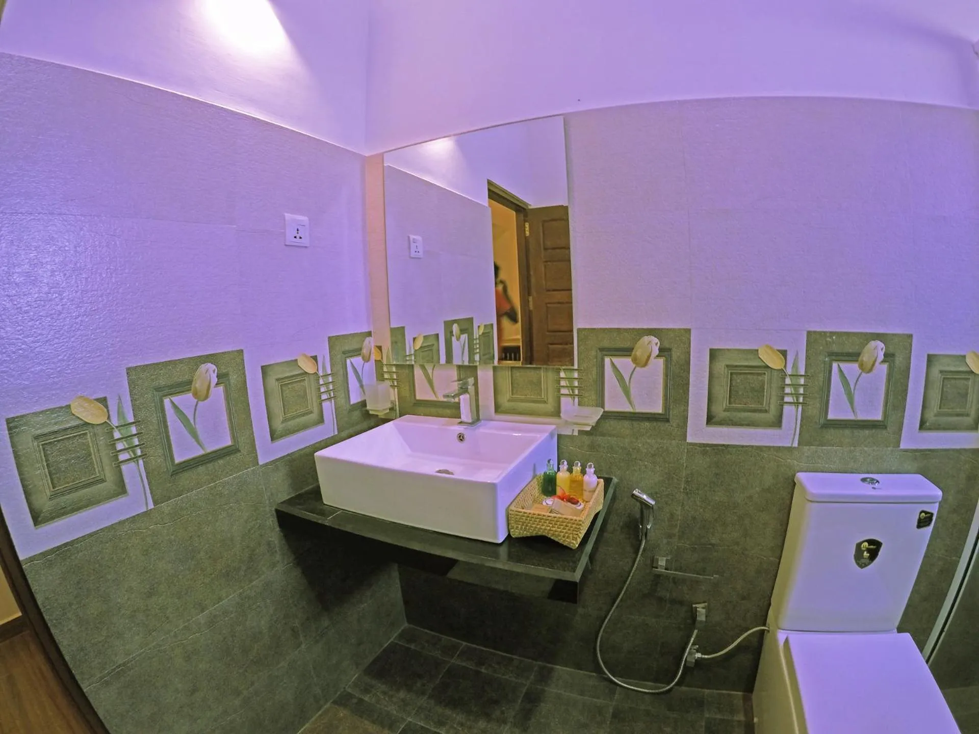 Bathroom in Avonil Resort Yala