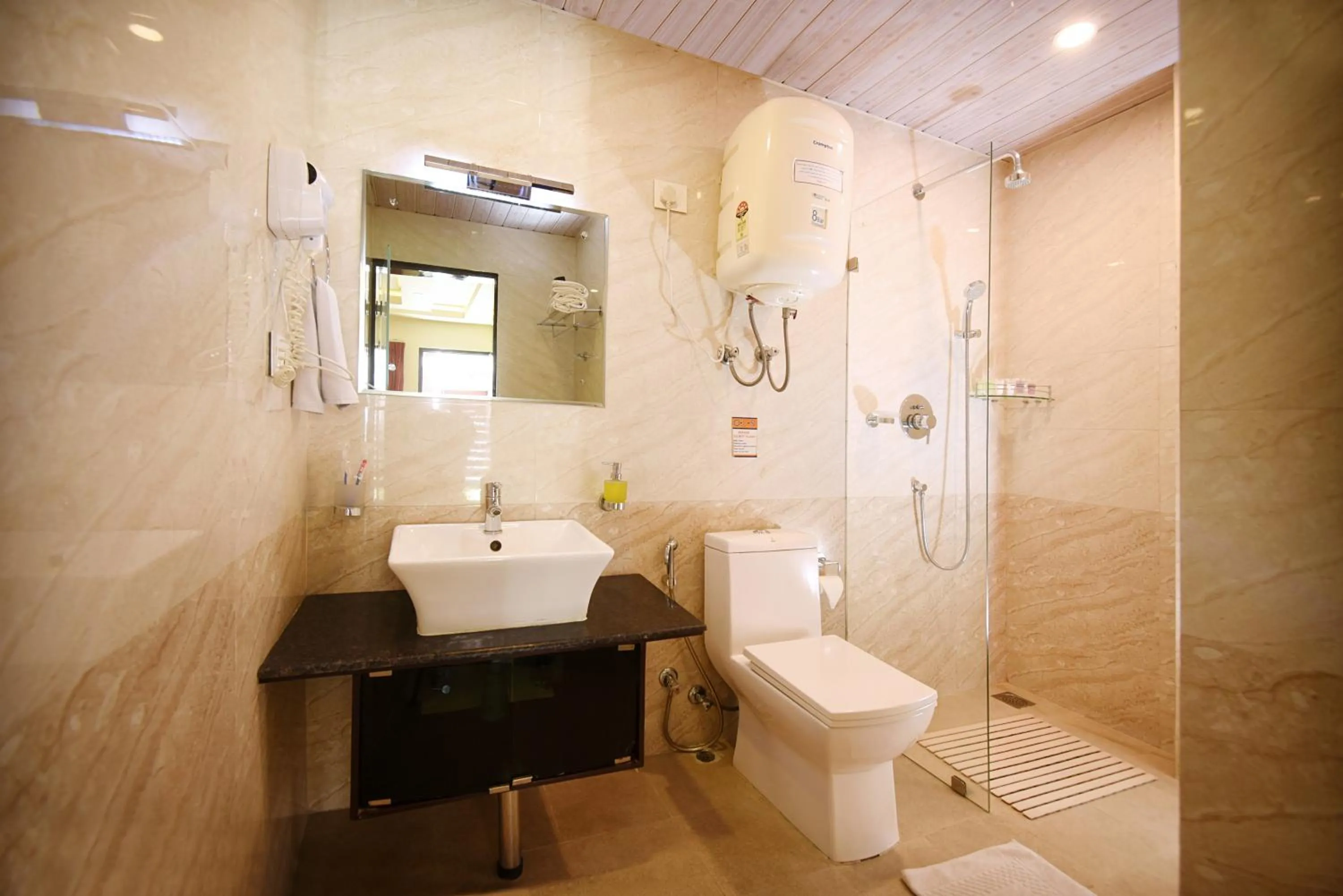 Bathroom in Hotel Jampa