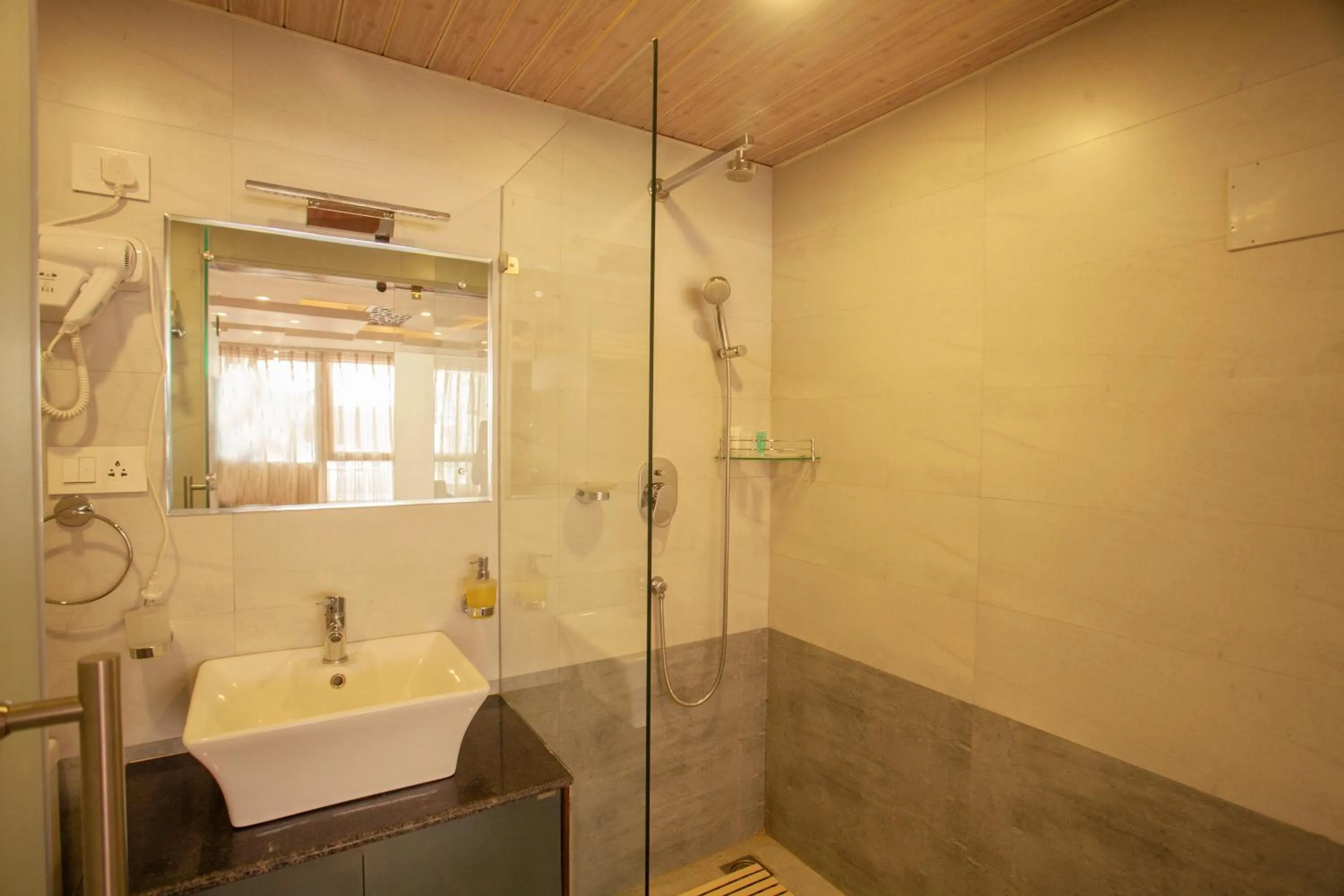 Bathroom in Hotel Jampa