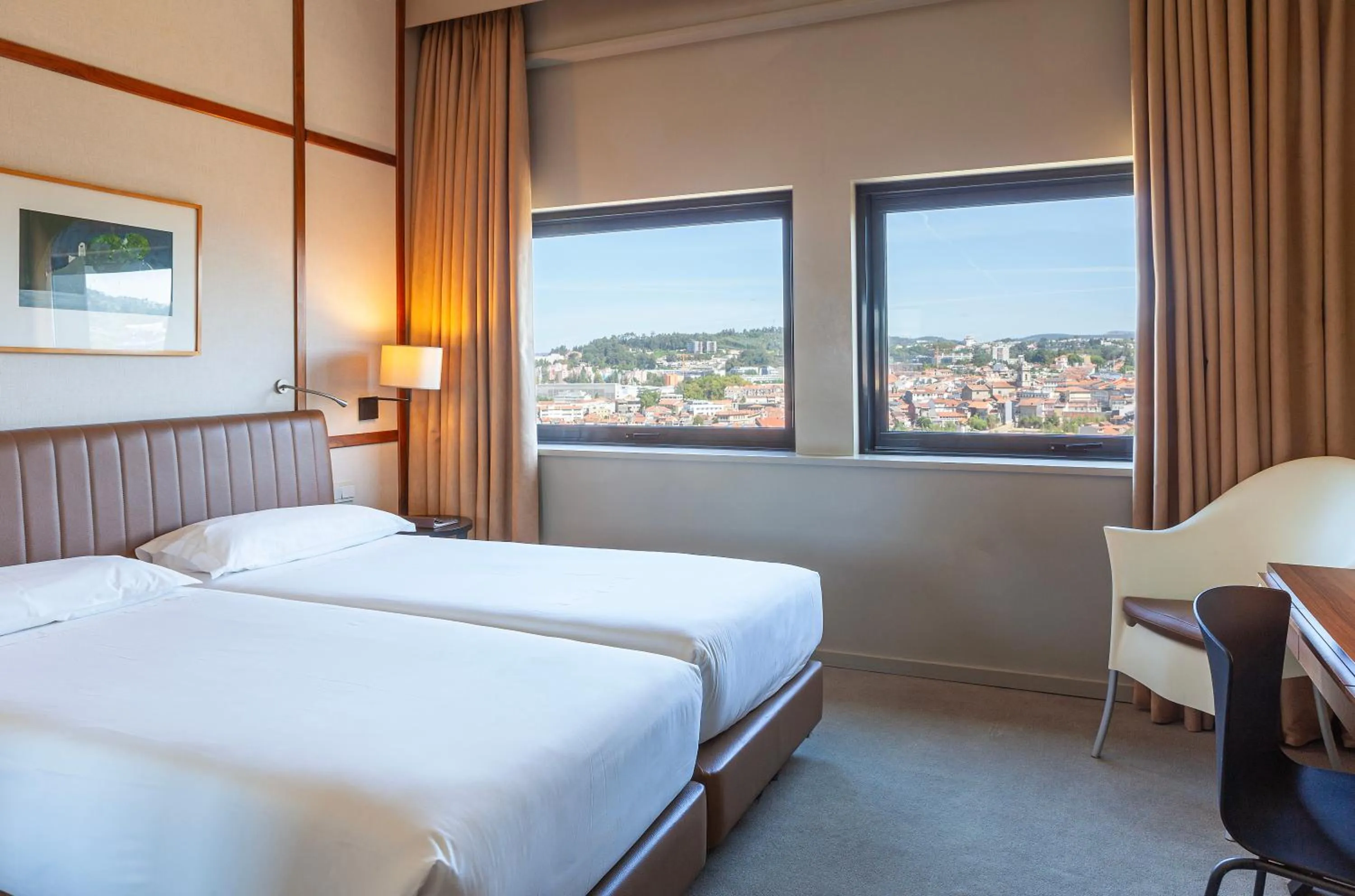 Bed in Hotel de Guimaraes Business & SPA