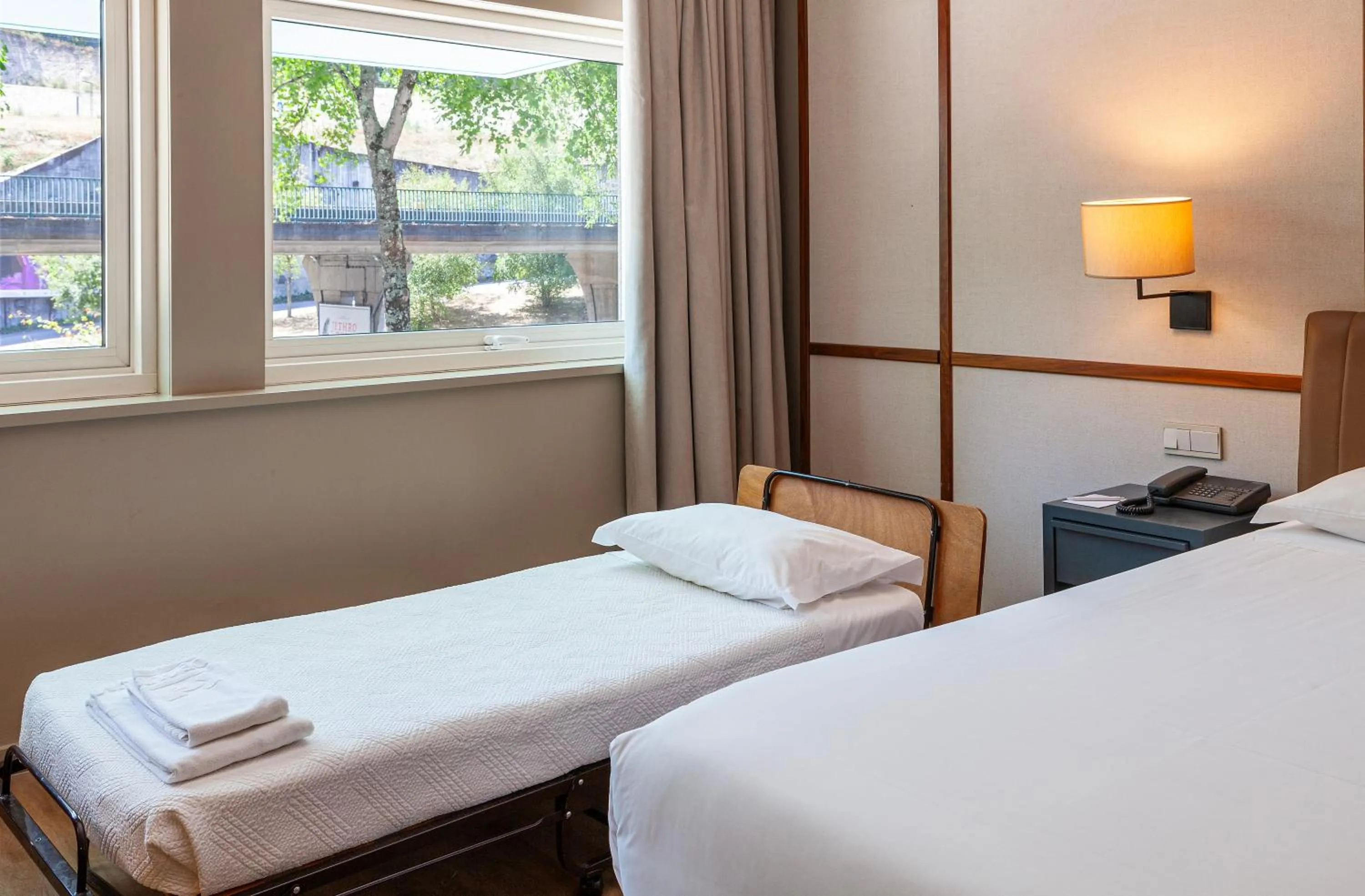 Bed in Hotel de Guimaraes Business & SPA