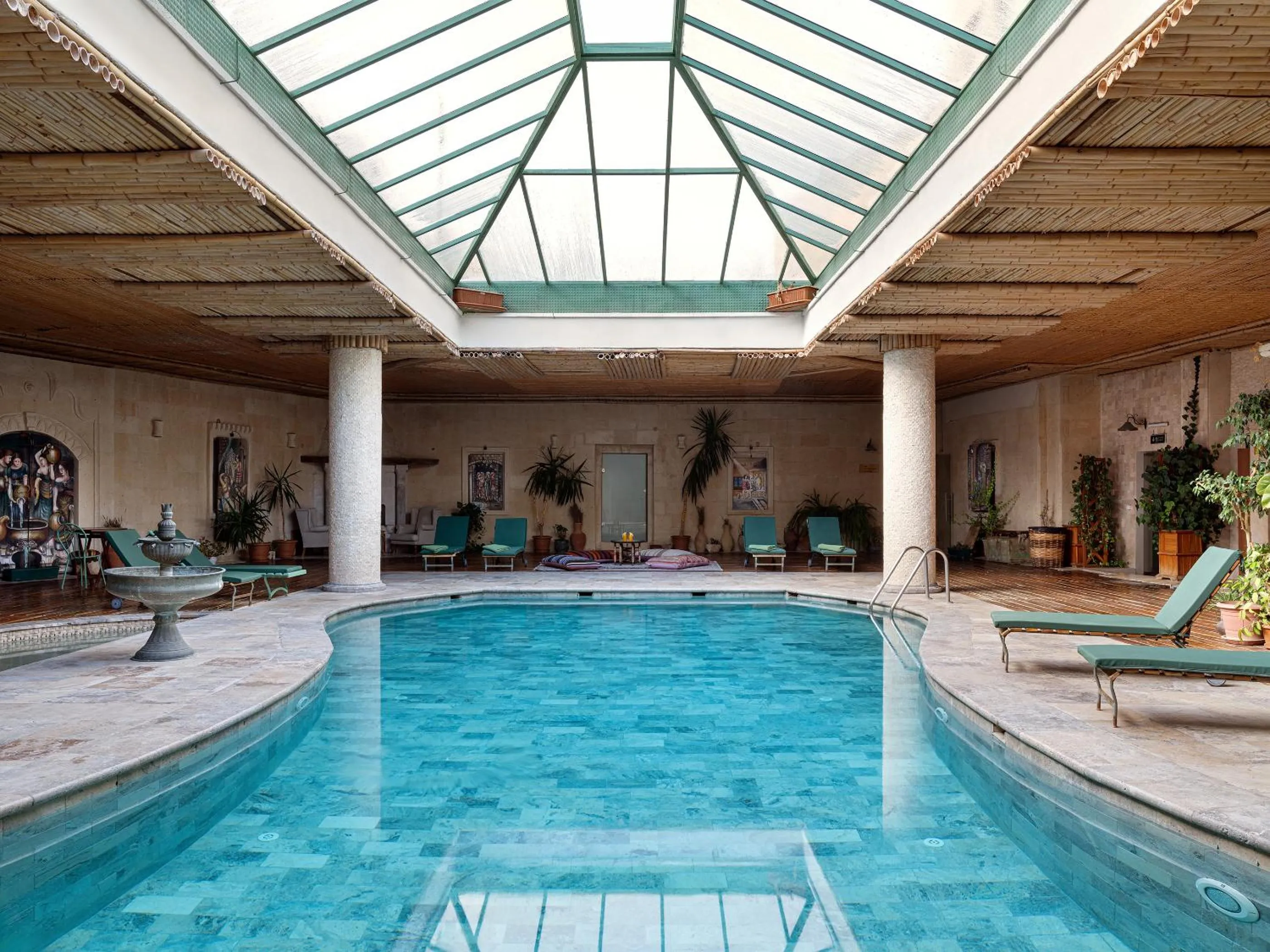 Swimming pool in Heybe Hotel & Spa