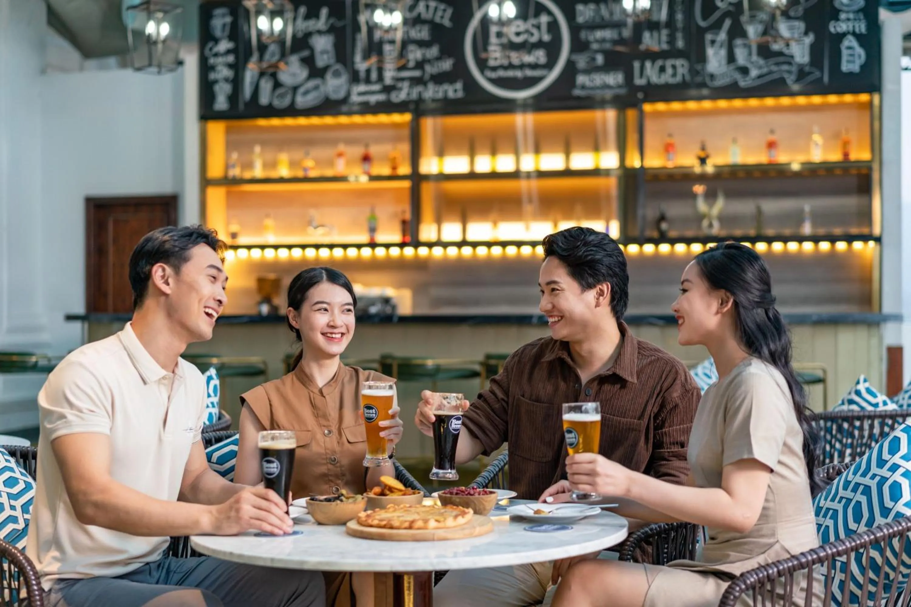 Lounge or bar in Four Points by Sheraton Lang Son