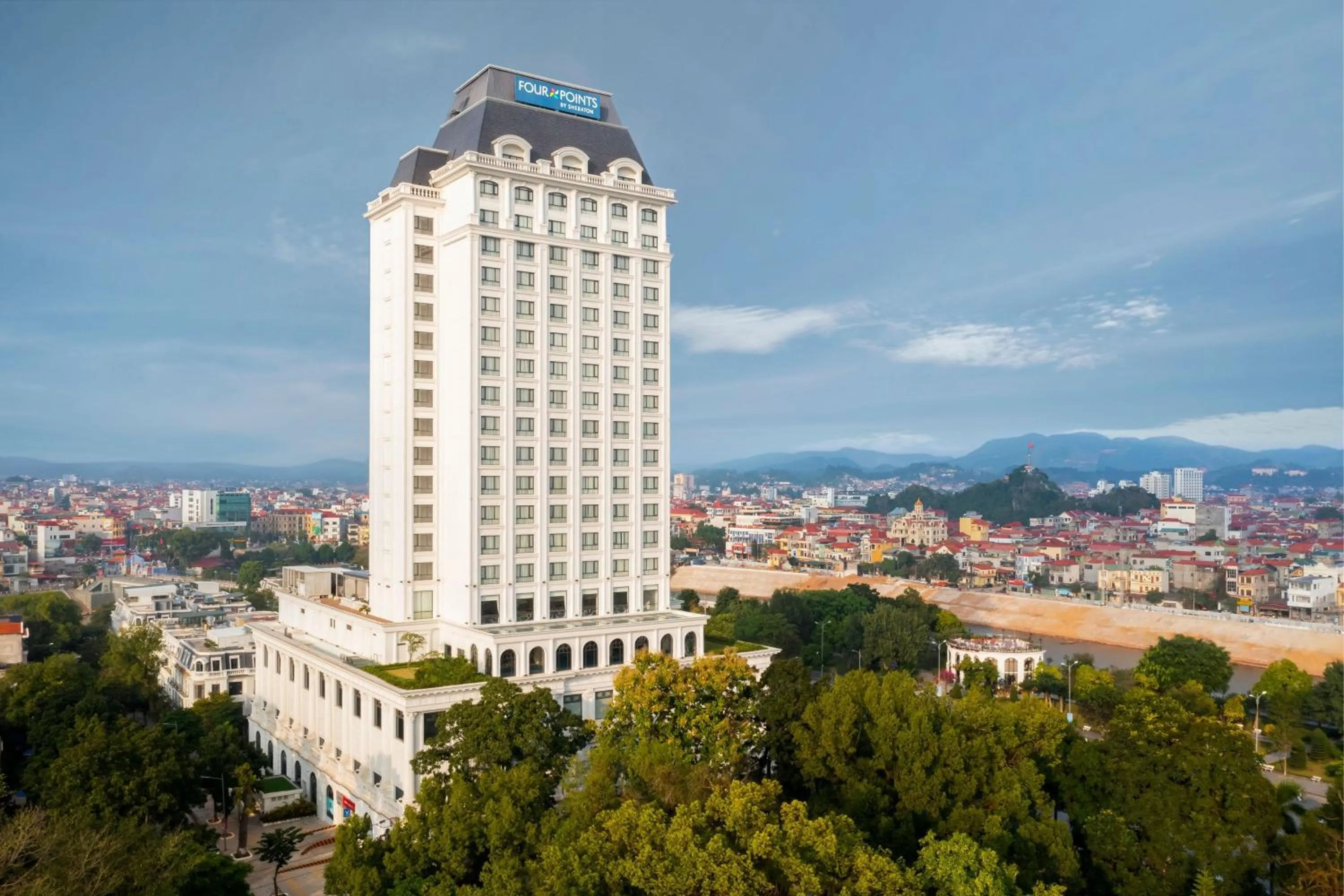 Property building in Four Points by Sheraton Lang Son