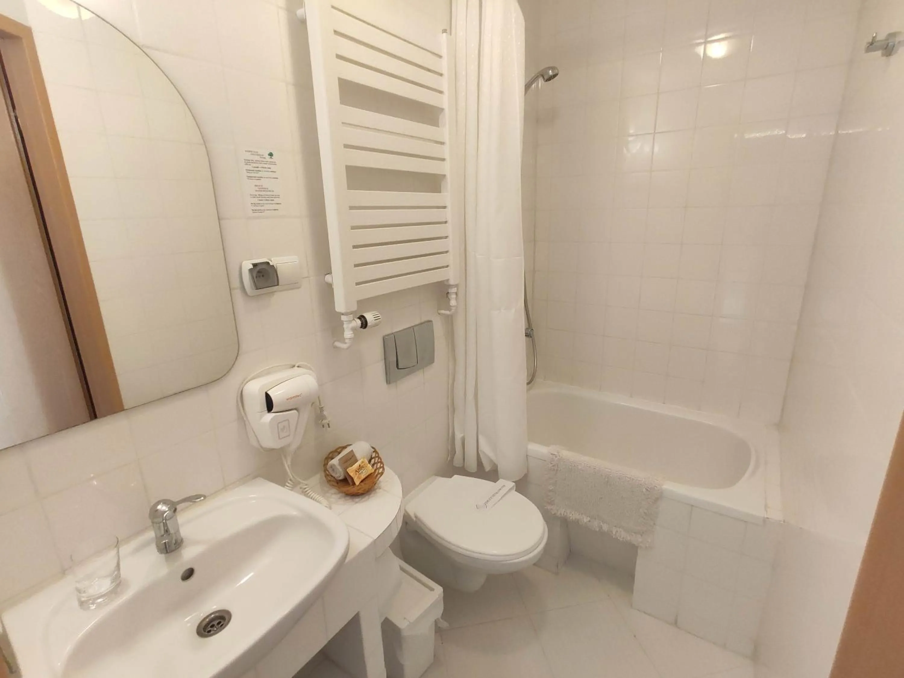 Bathroom in OW Sargus