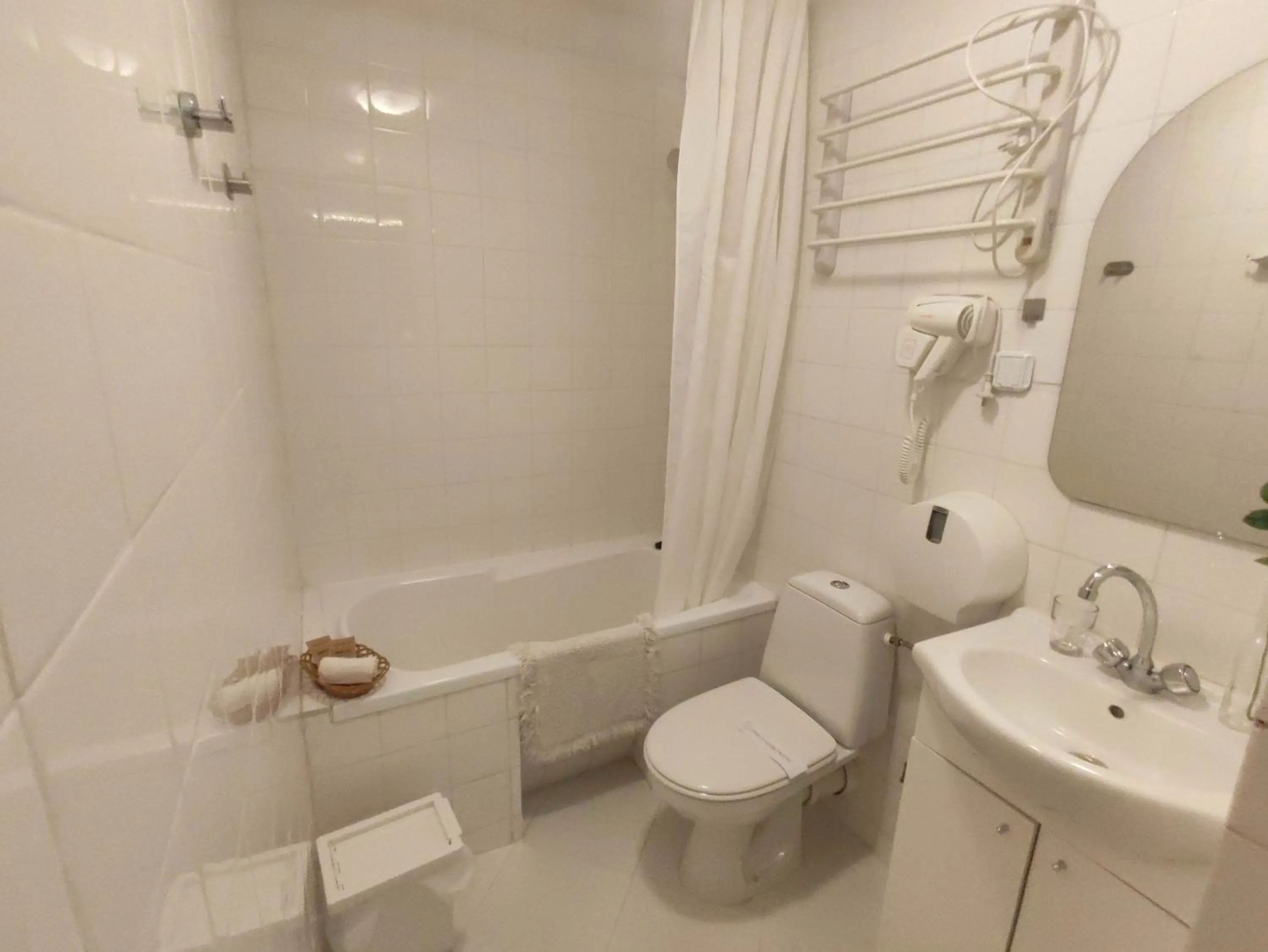 Bathroom in OW Sargus