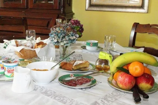 Continental breakfast in Torino Chic