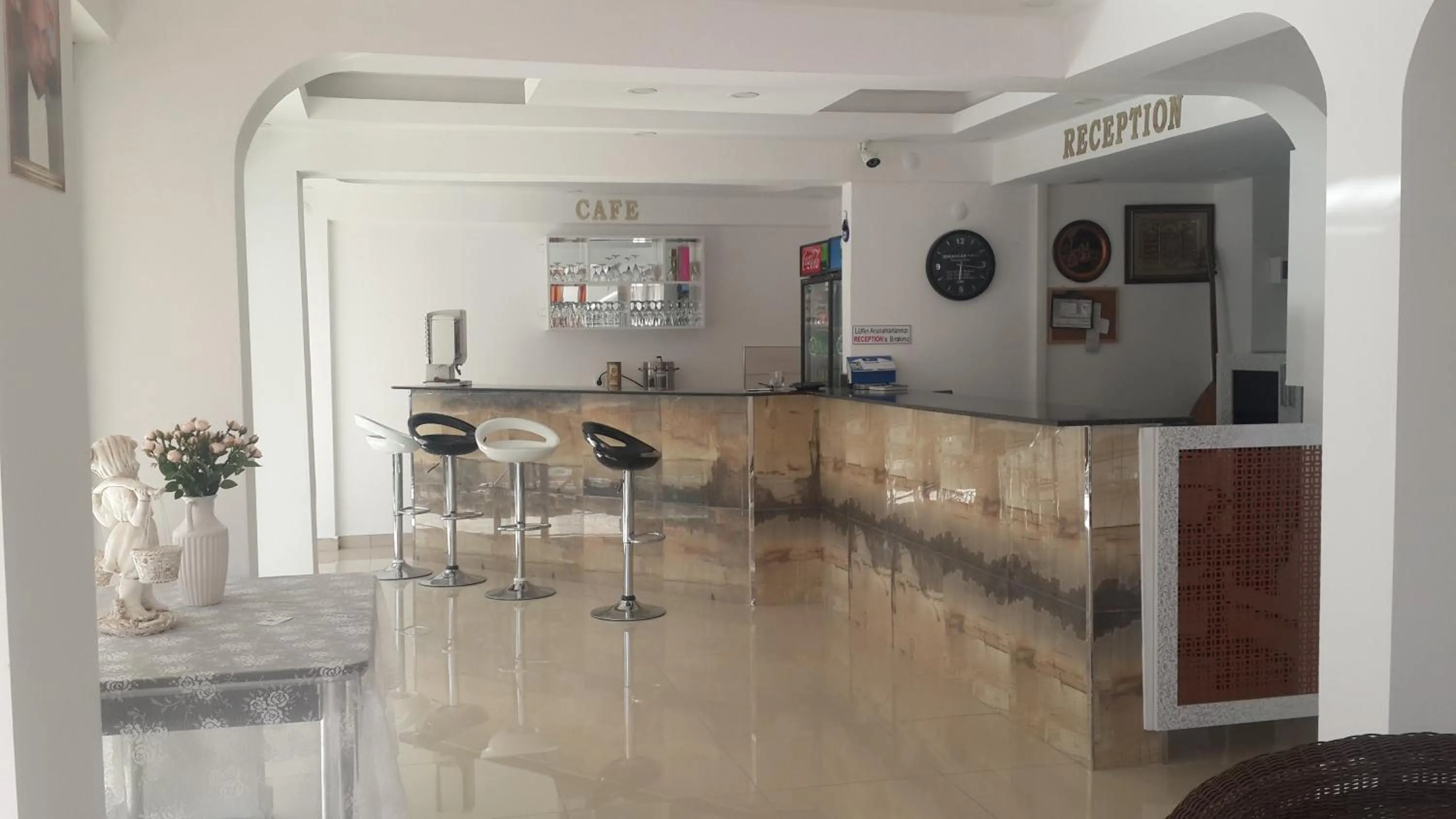 Lobby or reception in Altunakar 1 Hotel