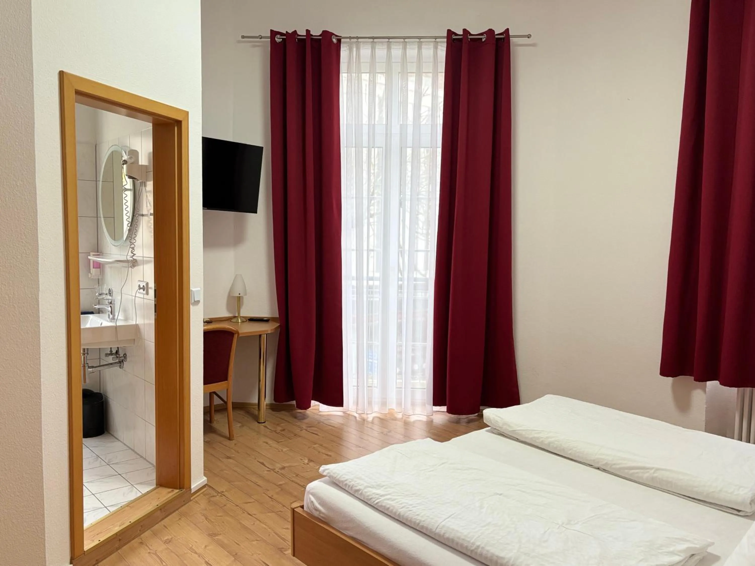 Bed in Hotel Restaurant Schwert