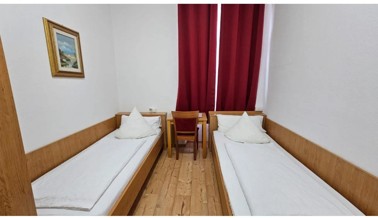 Bed in Hotel Restaurant Schwert