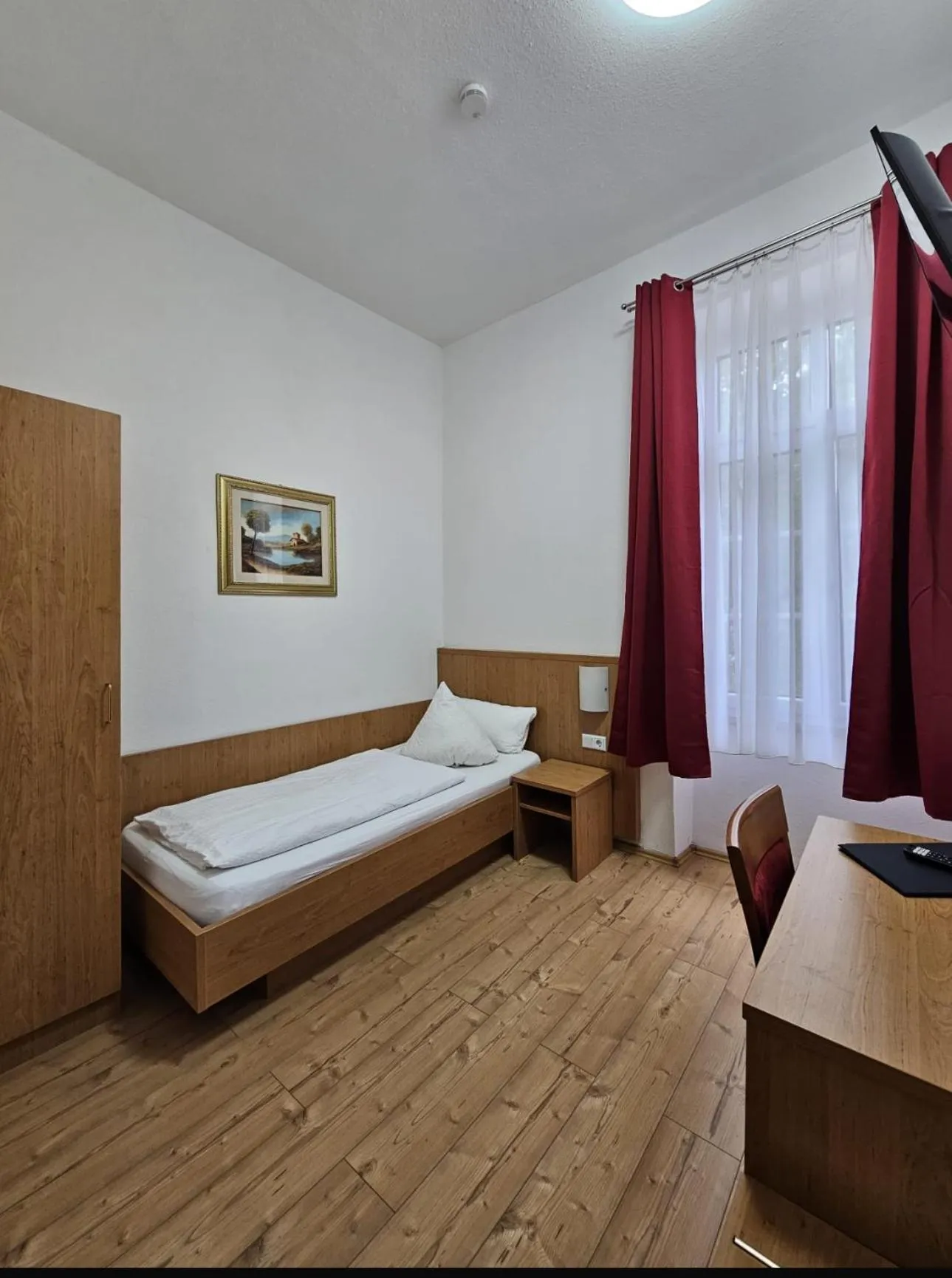 Bed in Hotel Restaurant Schwert