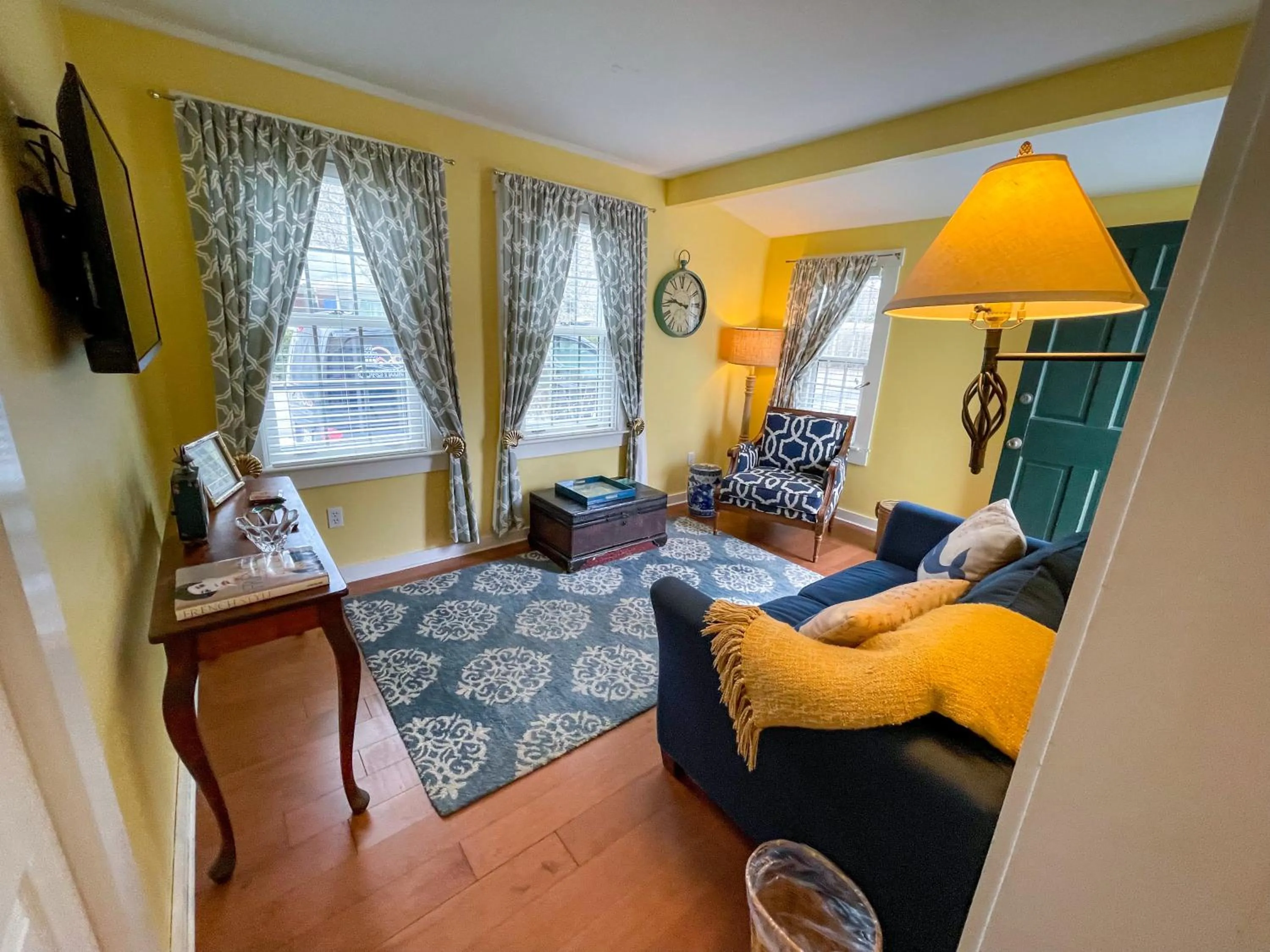 Living room in Inn at Cook Street