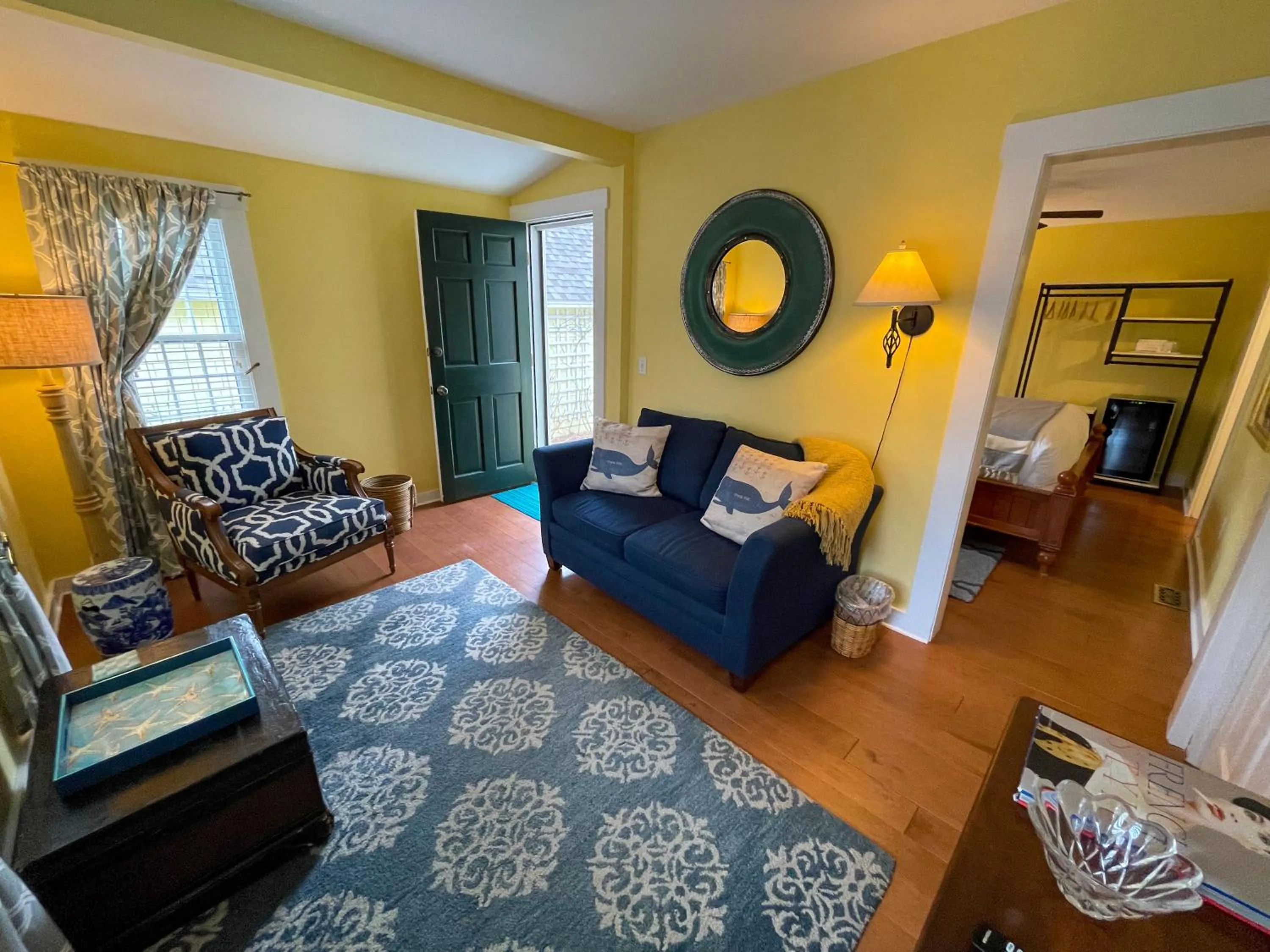 Living room, Bed in Inn at Cook Street